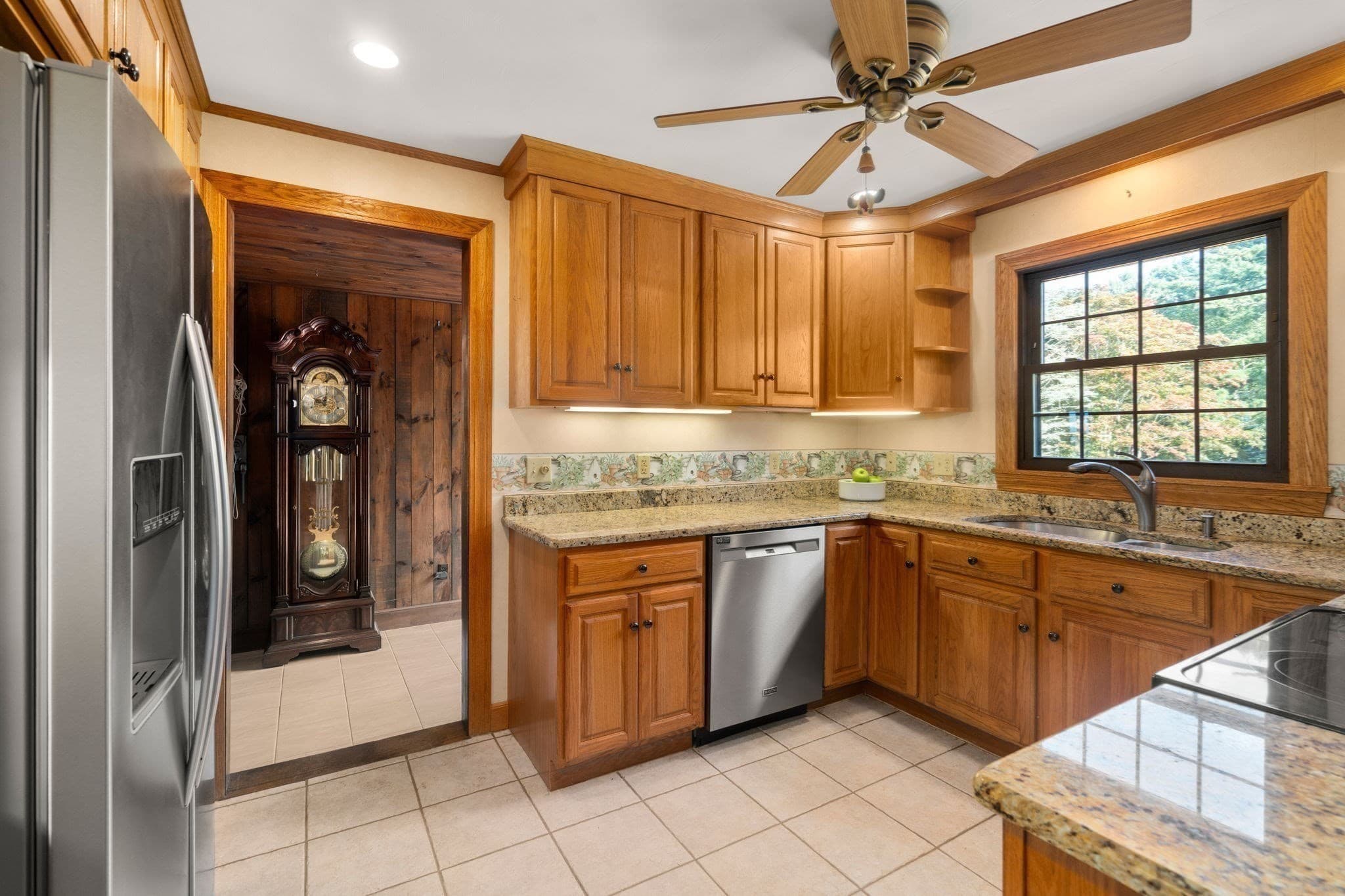 Single Family Residence at 283 Hamlin St, Acushnet MA 02743, Acushnet, photo 10 of 37