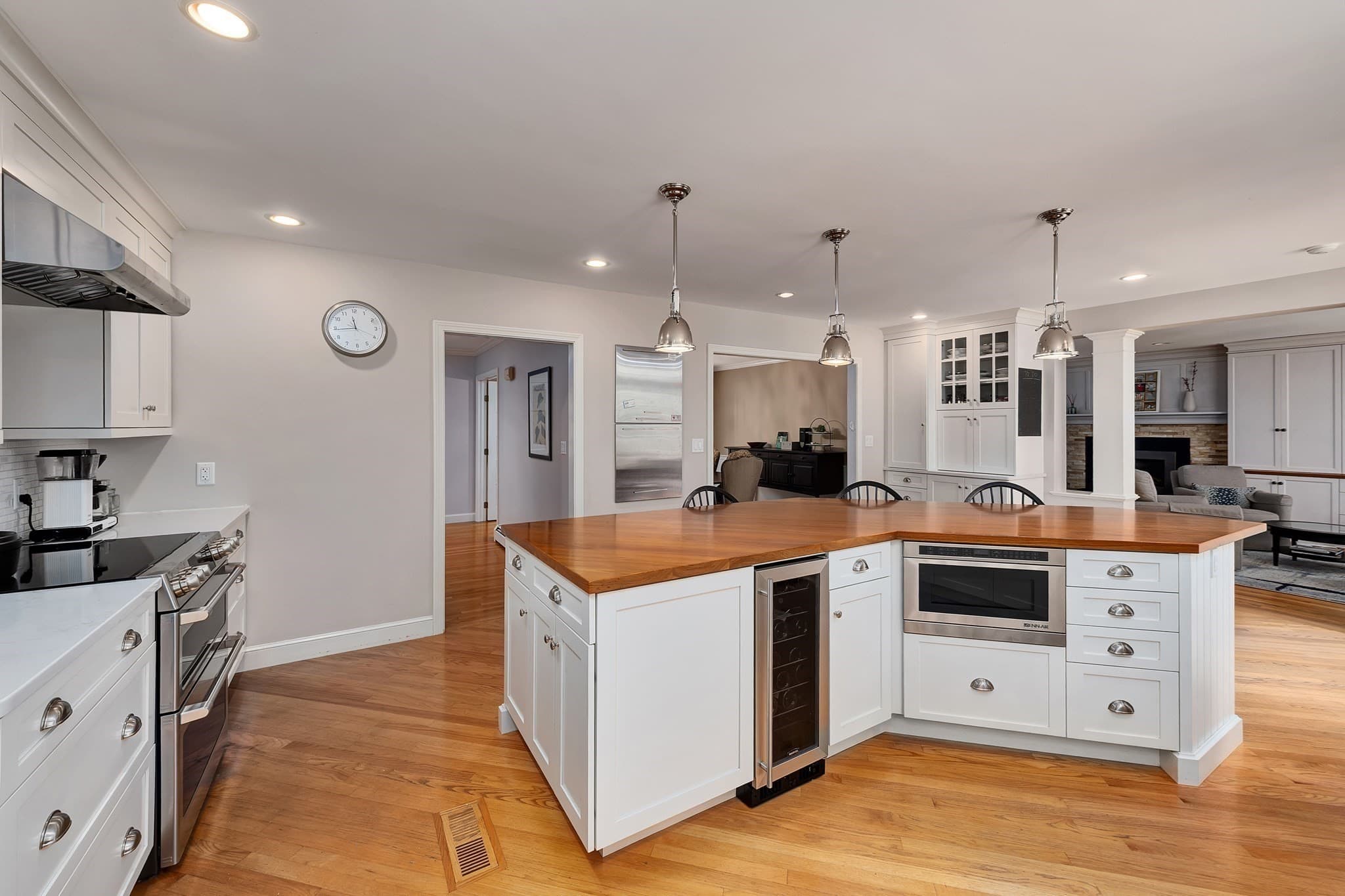 Single Family Residence at 19 Appleton Ln, Boxford MA 01921, Boxford, photo 5 of 41