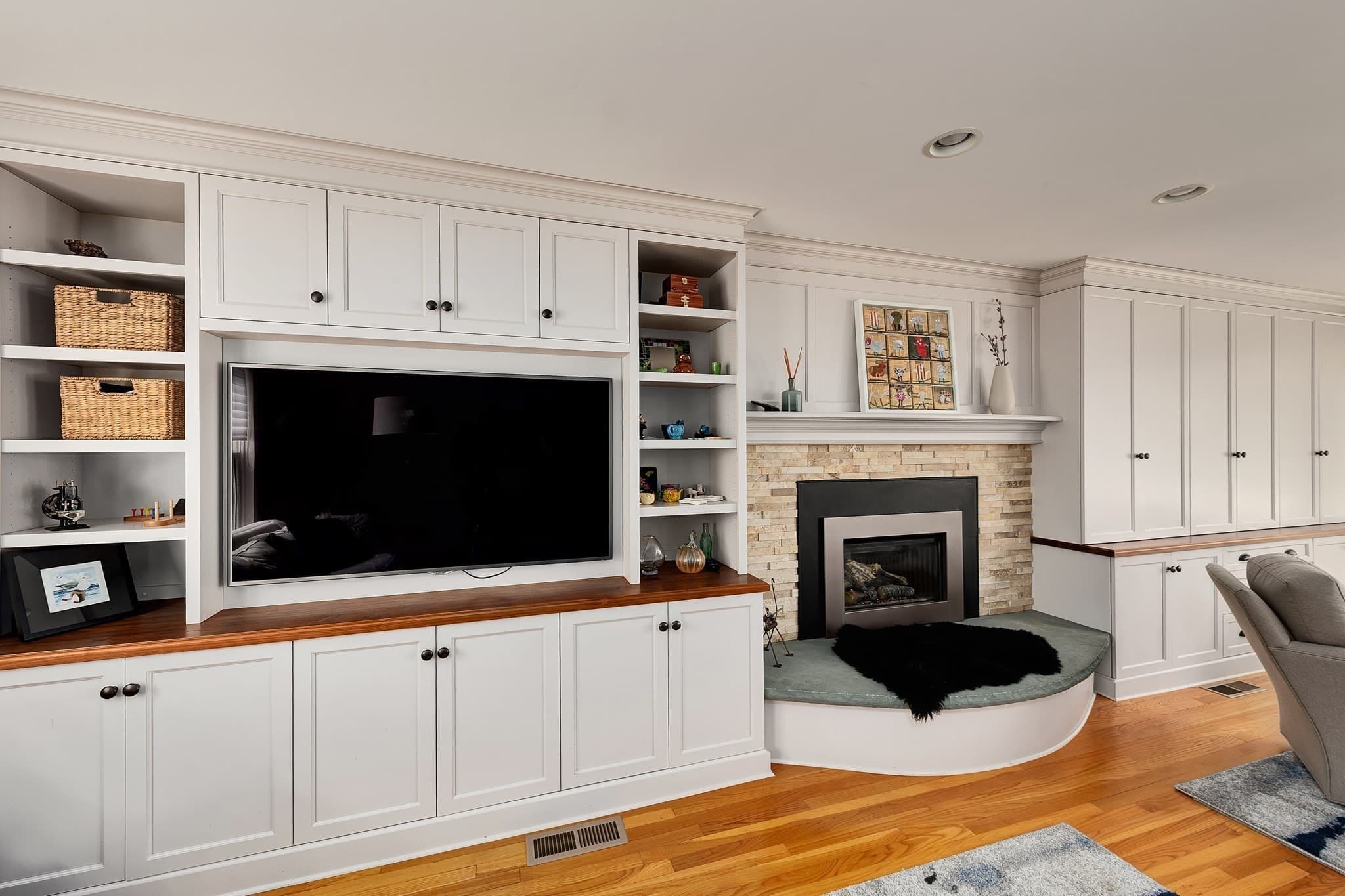 Single Family Residence at 19 Appleton Ln, Boxford MA 01921, Boxford, photo 8 of 41