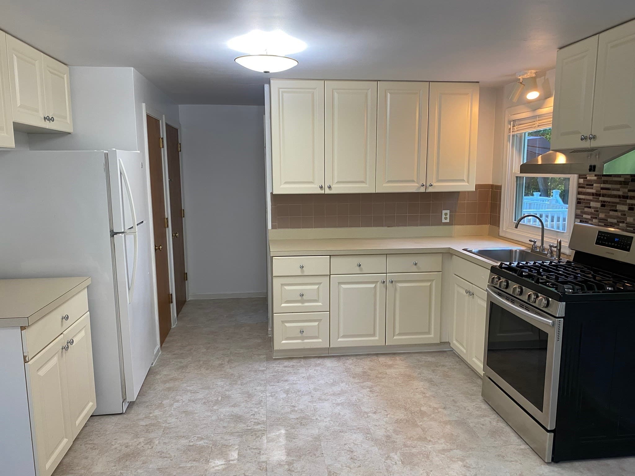 Condominium at 163 Maple St # 163, Needham MA 02492, Needham, photo 11 of 24