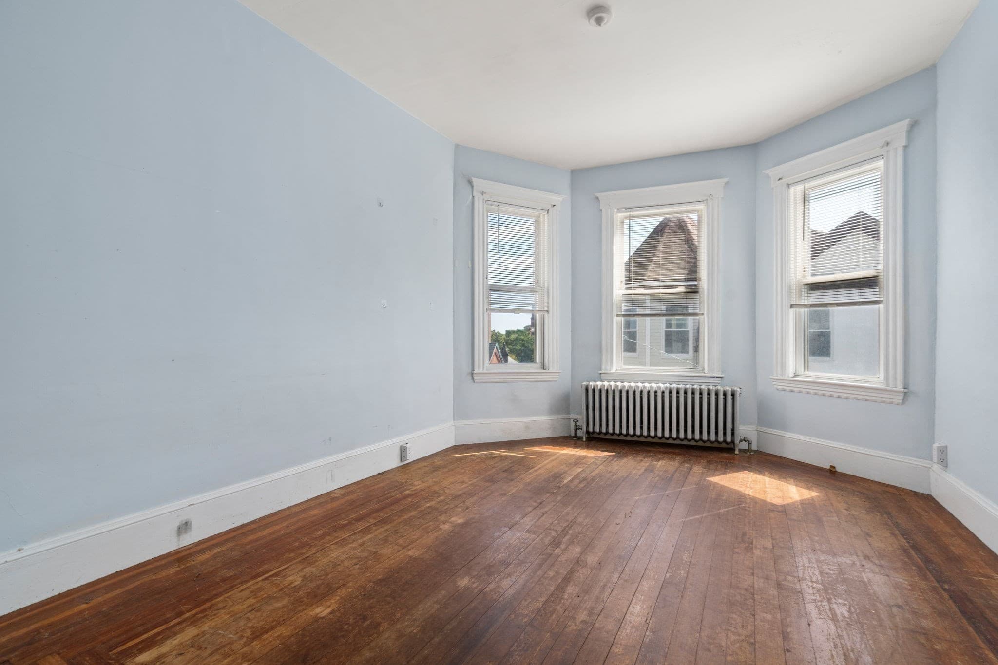 3 Family - 3 Units Up/Down at 735 Parker Street, Boston MA 02120, Boston, photo 9 of 42