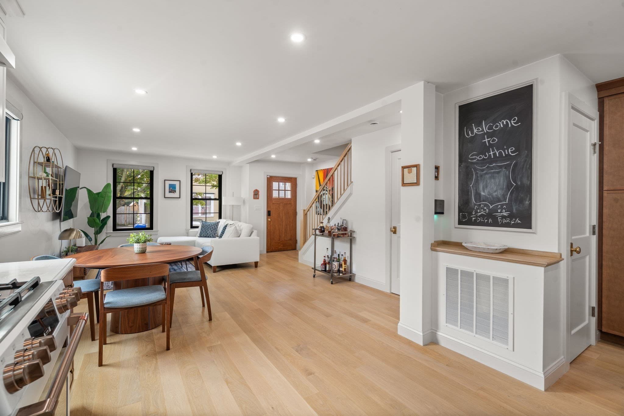 Single Family Residence at 2 Leeds Street, Boston MA 02127, Boston, photo 6 of 42