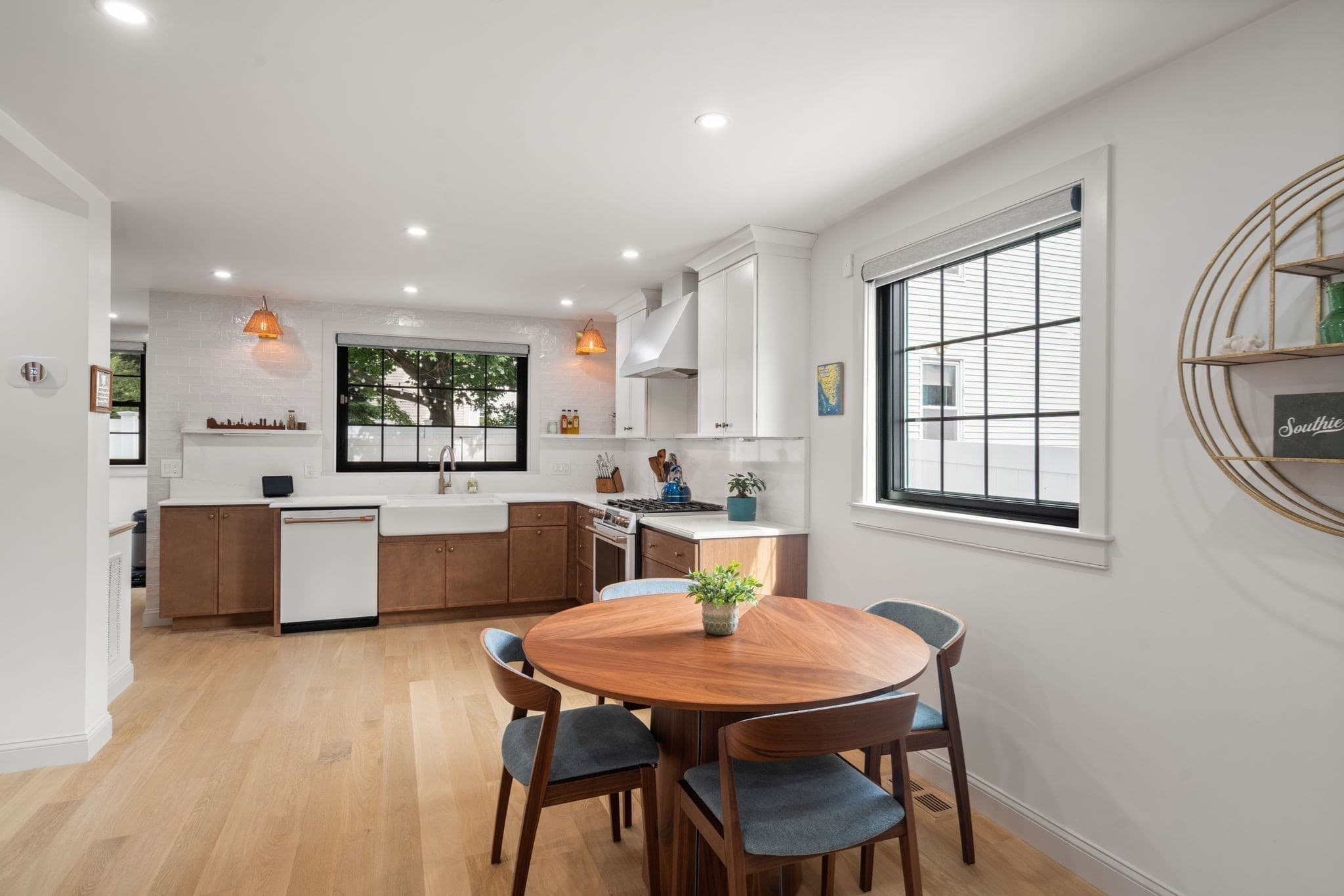 Single Family Residence at 2 Leeds Street, Boston MA 02127, Boston, photo 7 of 42