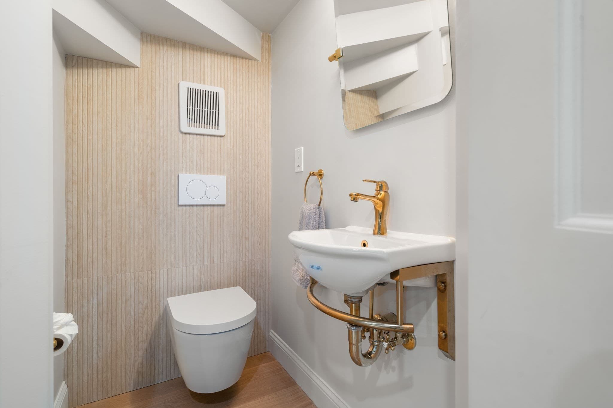 Single Family Residence at 2 Leeds Street, Boston MA 02127, Boston, photo 15 of 42
