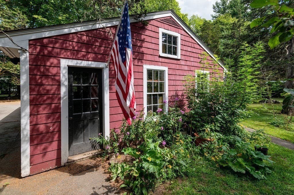Single Family Residence at 1248 Pleasant St, Brockton MA 02301, Brockton, photo 28 of 41