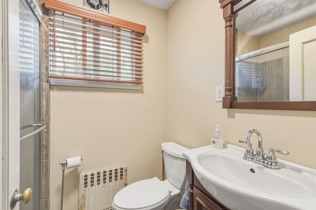Single Family Residence at 1248 Pleasant St, Brockton MA 02301, Brockton, photo 19 of 41