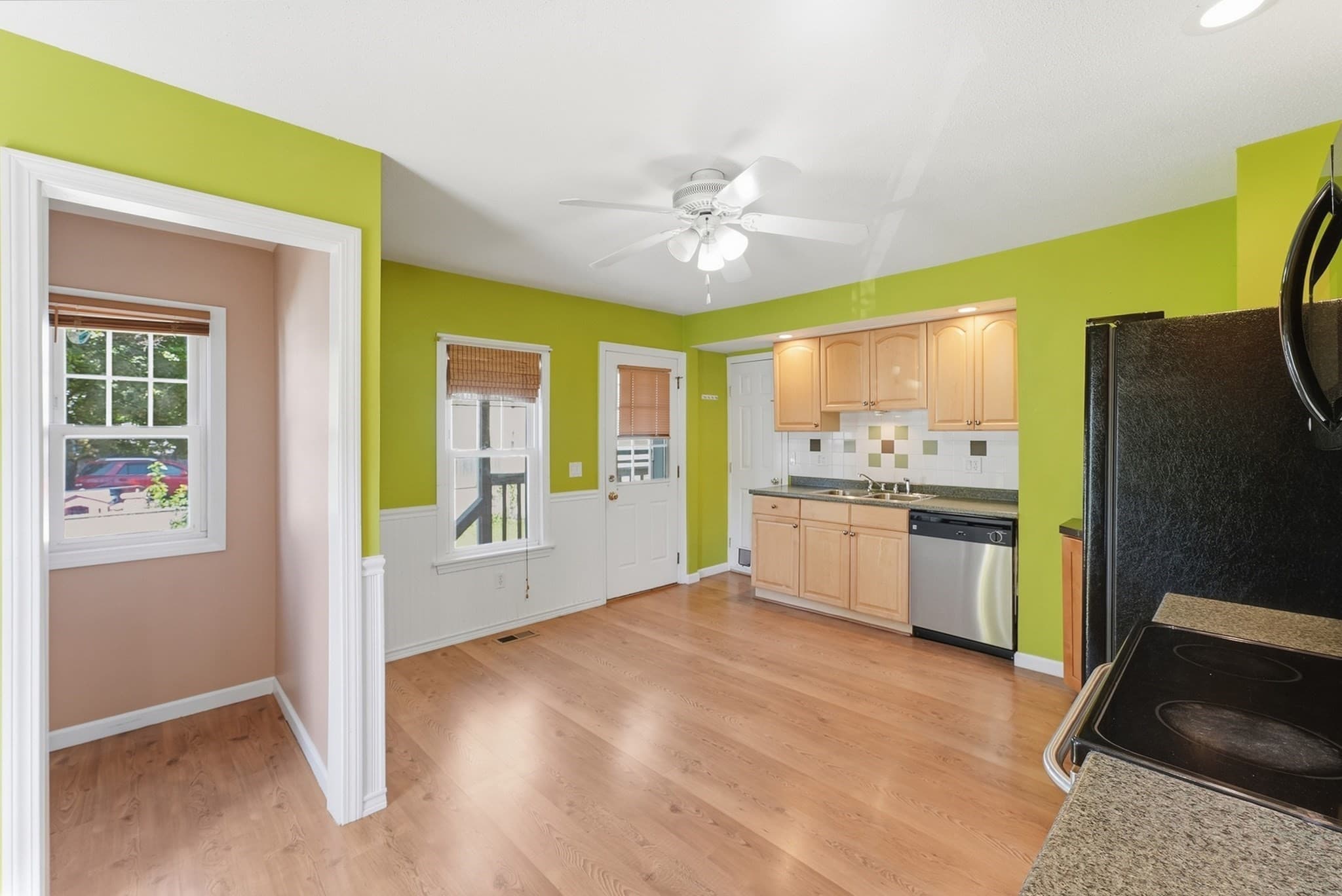 Multi Family at 102 Lemuel Ave, Chicopee MA 01013, Chicopee, photo 5 of 40