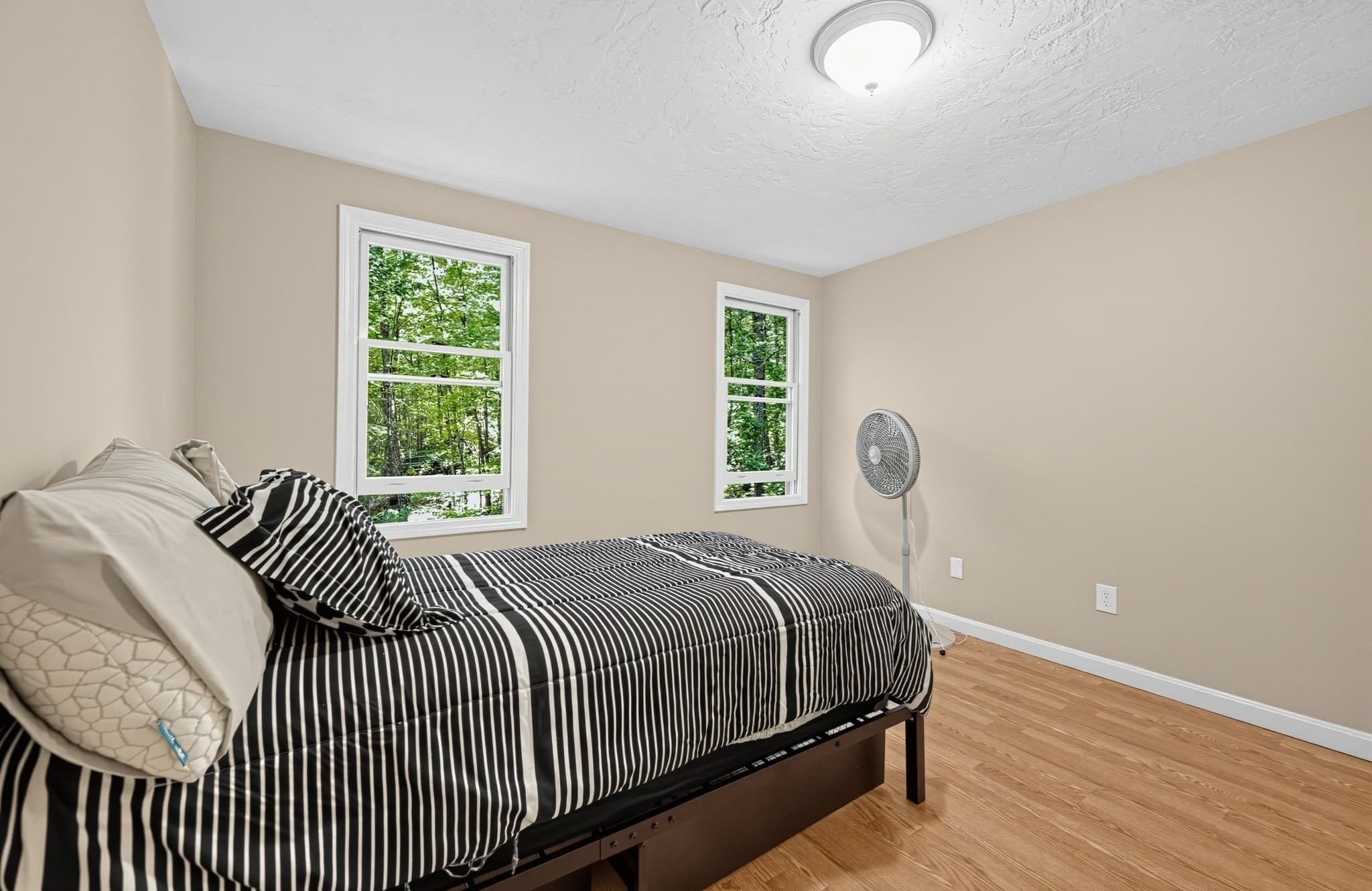Single Family Residence at 6 Woodview Dr, Hubbardston MA 01452, Hubbardston, photo 23 of 40