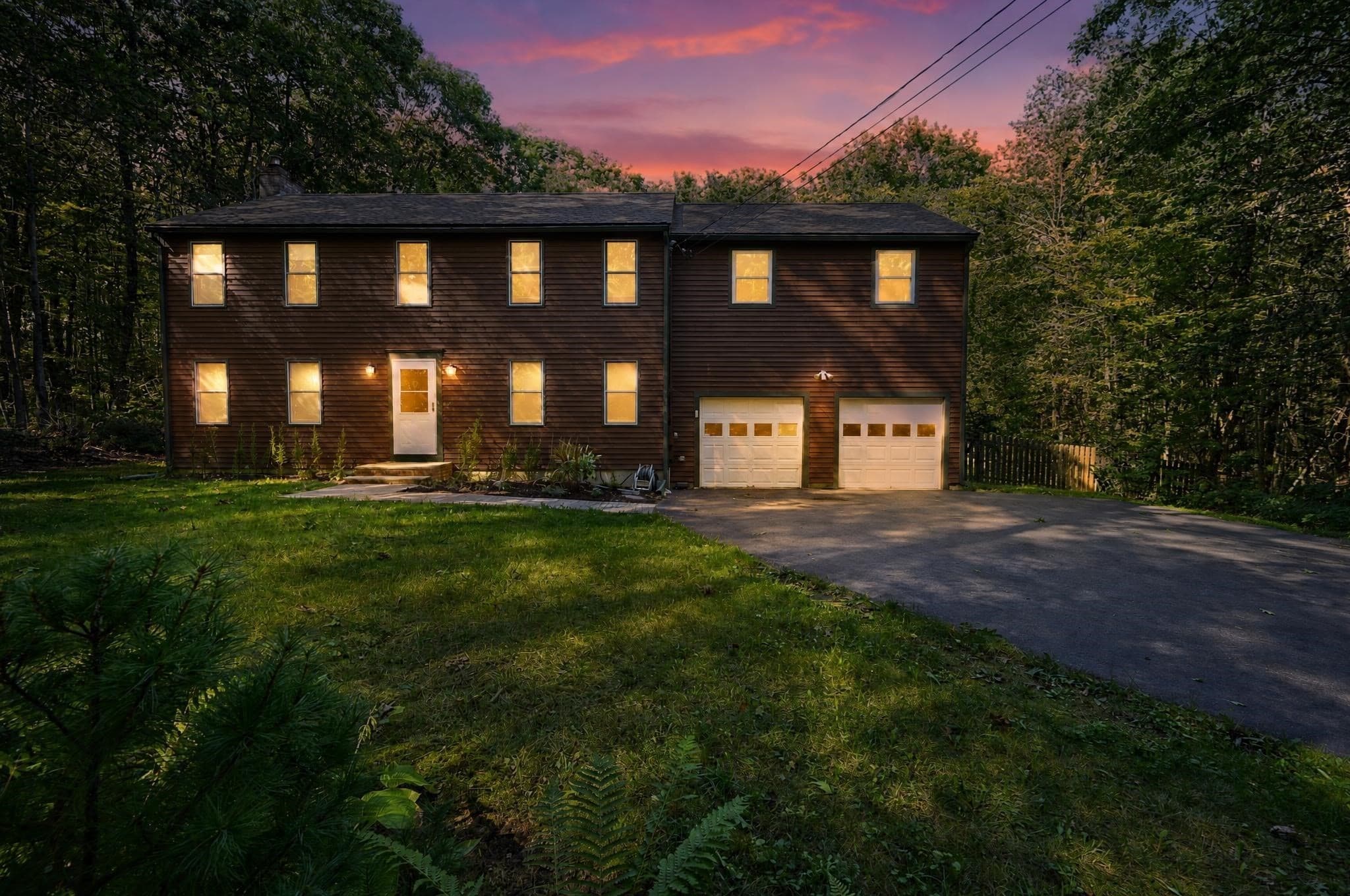 Single Family Residence at 6 Woodview Dr, Hubbardston MA 01452, Hubbardston, photo 2 of 40