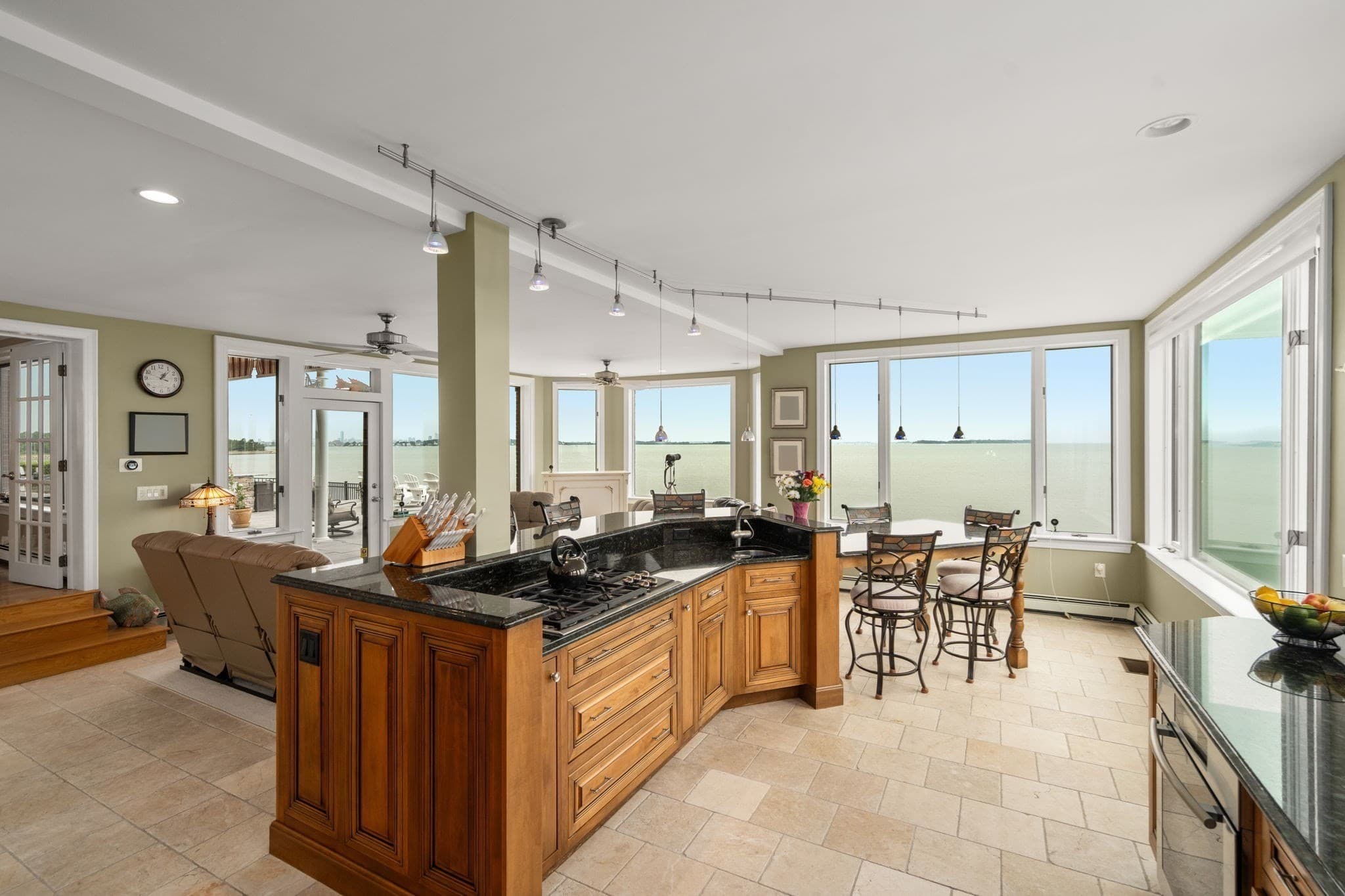 Single Family Residence at 128 Shore Ave, Quincy MA 02169, Quincy, photo 14 of 39