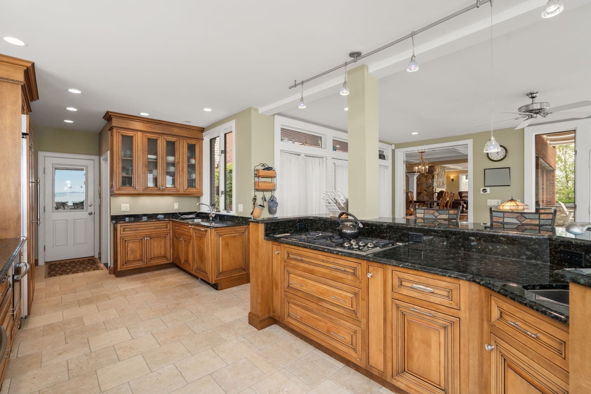 Single Family Residence at 128 Shore Ave, Quincy MA 02169, Quincy, photo 15 of 39
