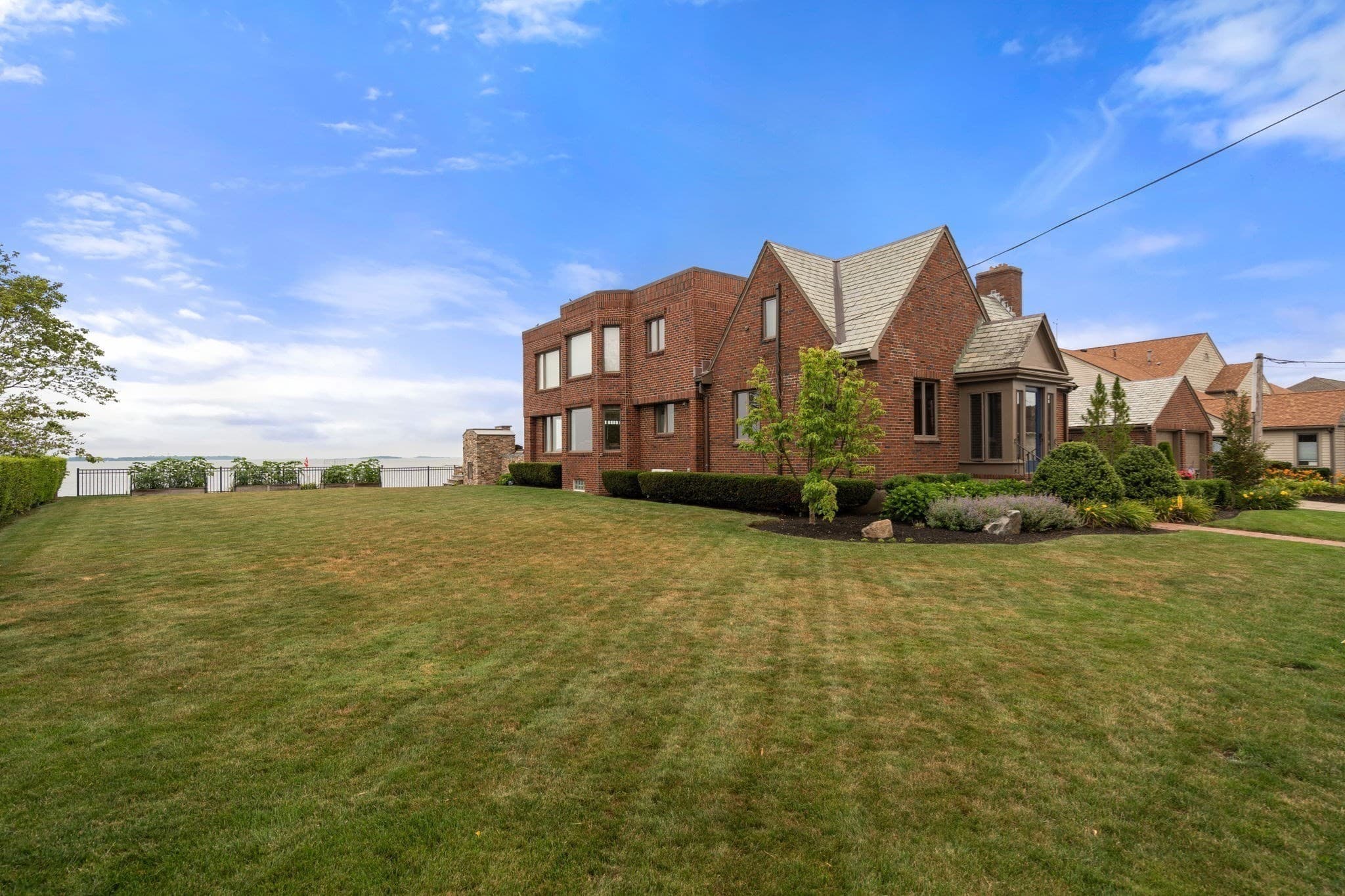 Single Family Residence at 128 Shore Ave, Quincy MA 02169, Quincy, photo 4 of 39