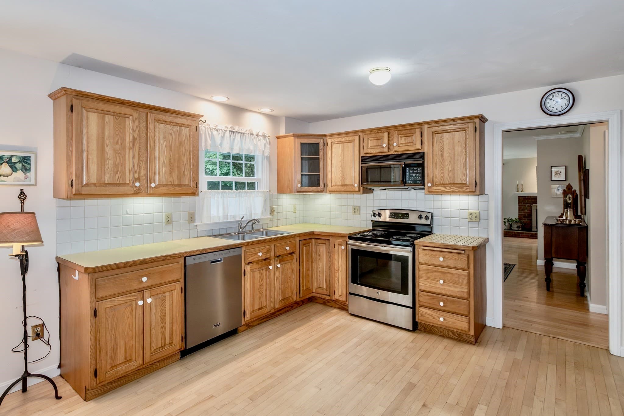 Single Family Residence at 26 Morningside Drive, Westfield MA 01085, Westfield, photo 5 of 38