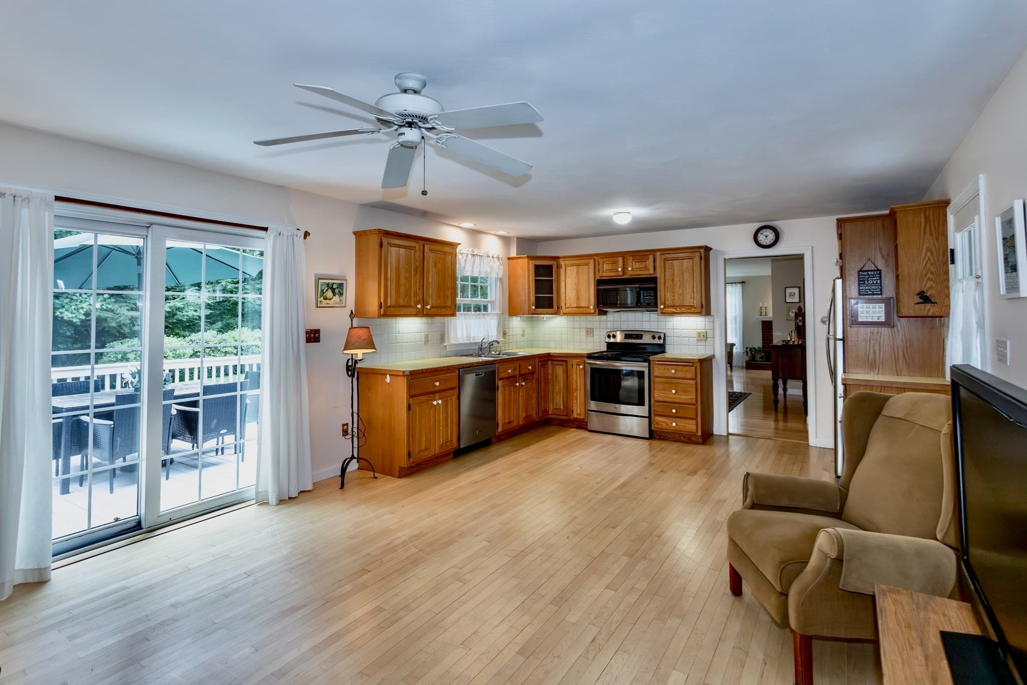 Single Family Residence at 26 Morningside Drive, Westfield MA 01085, Westfield, photo 10 of 38