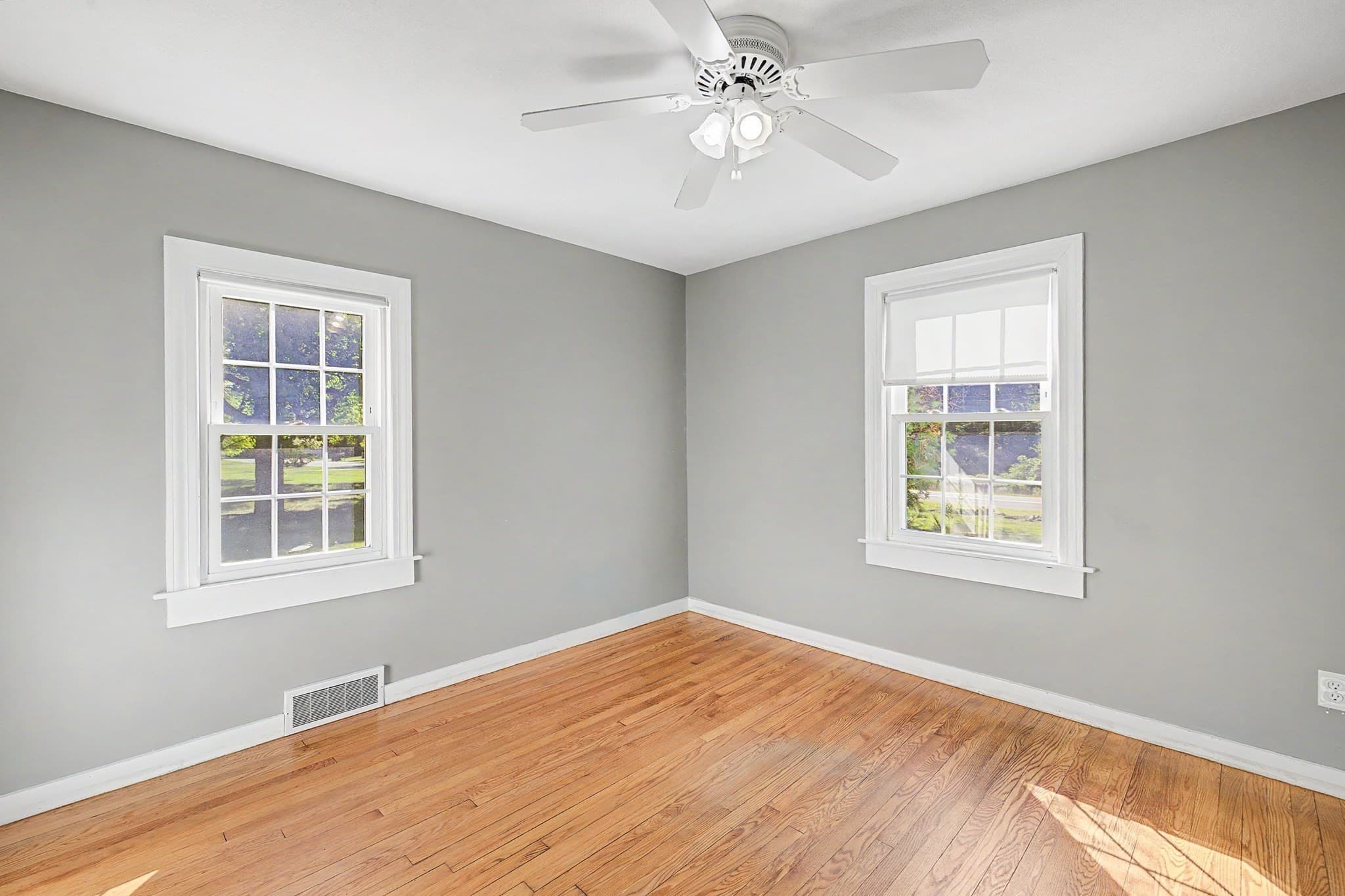 Single Family Residence at 1161 E Mountain Rd, Westfield MA 01085, Westfield, photo 16 of 28