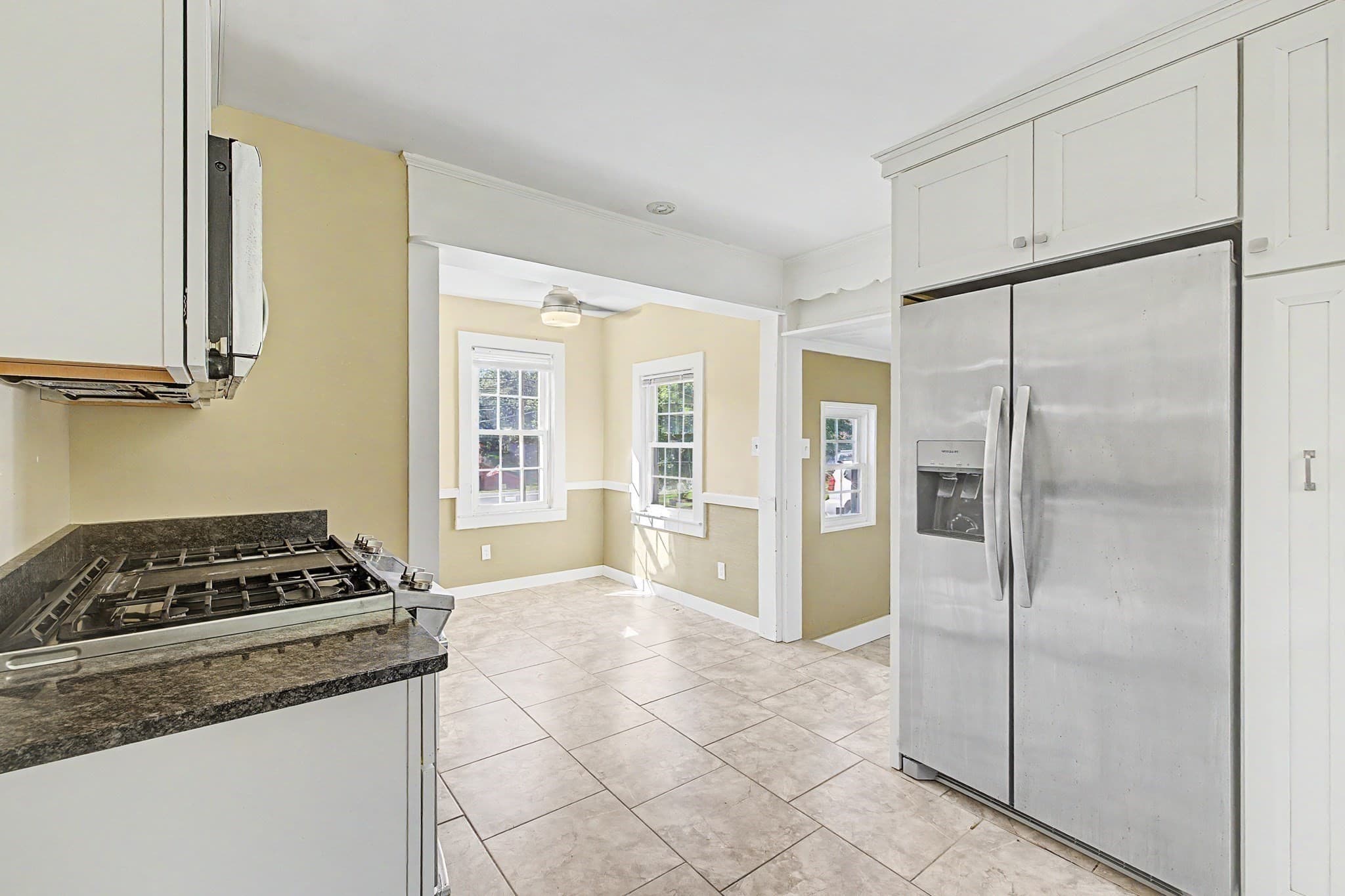 Single Family Residence at 1161 E Mountain Rd, Westfield MA 01085, Westfield, photo 7 of 28