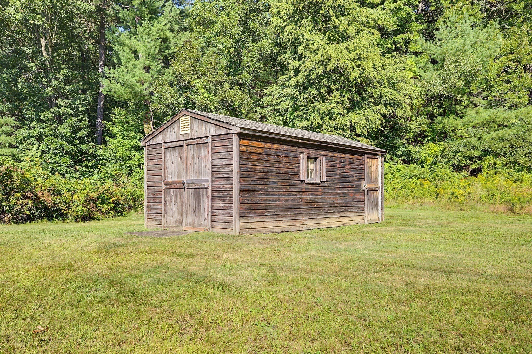 Single Family Residence at 1161 E Mountain Rd, Westfield MA 01085, Westfield, photo 25 of 28