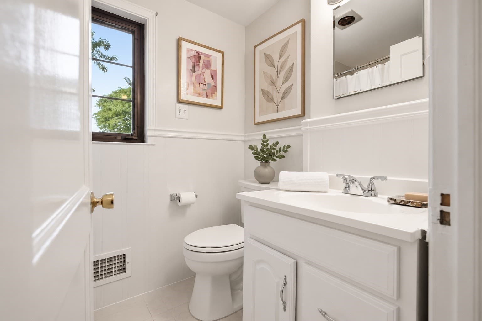 Condominium at 117 Pierce Road # 117, Watertown MA 02472, Watertown, photo 15 of 23