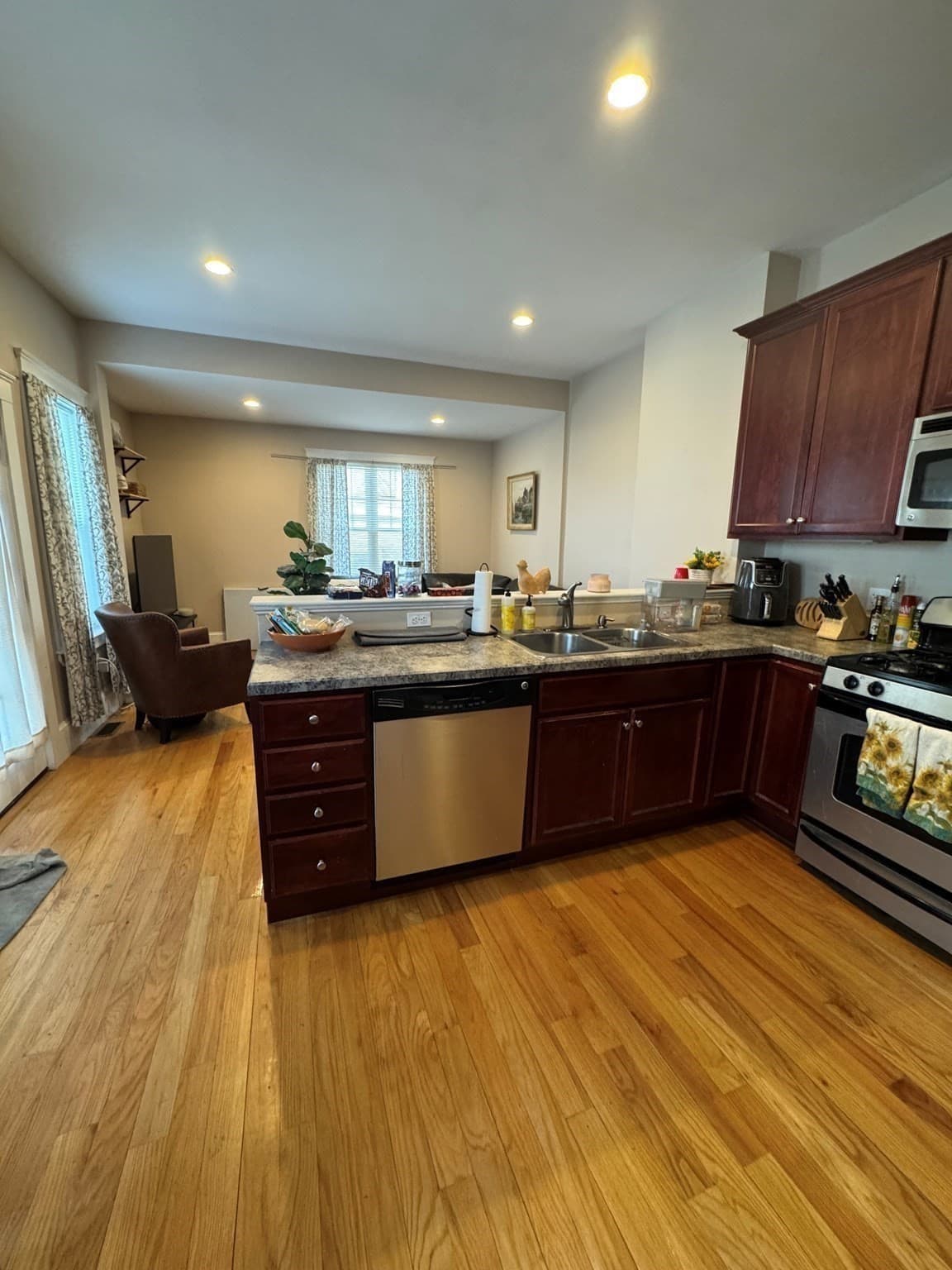 5+ Family - 5+ Units Side by Side at 65-67 Surrey, Boston MA 02135, Boston, photo 12 of 35
