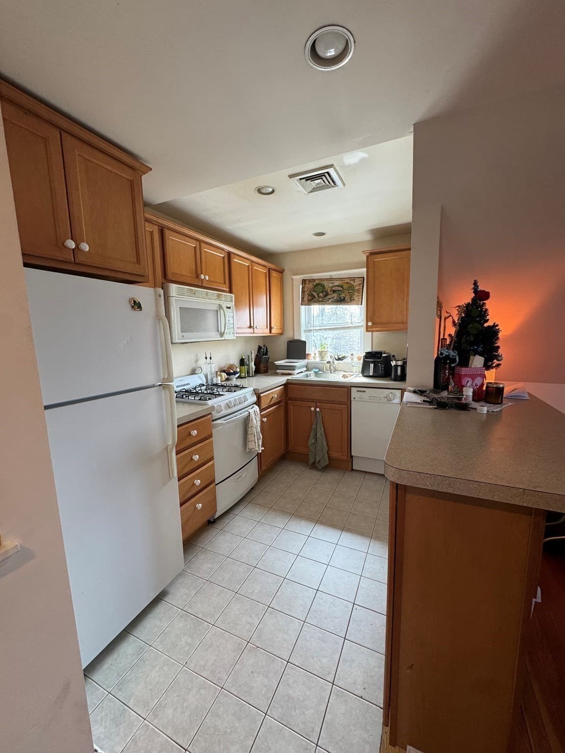 5+ Family - 5+ Units Side by Side at 65-67 Surrey, Boston MA 02135, Boston, photo 31 of 35