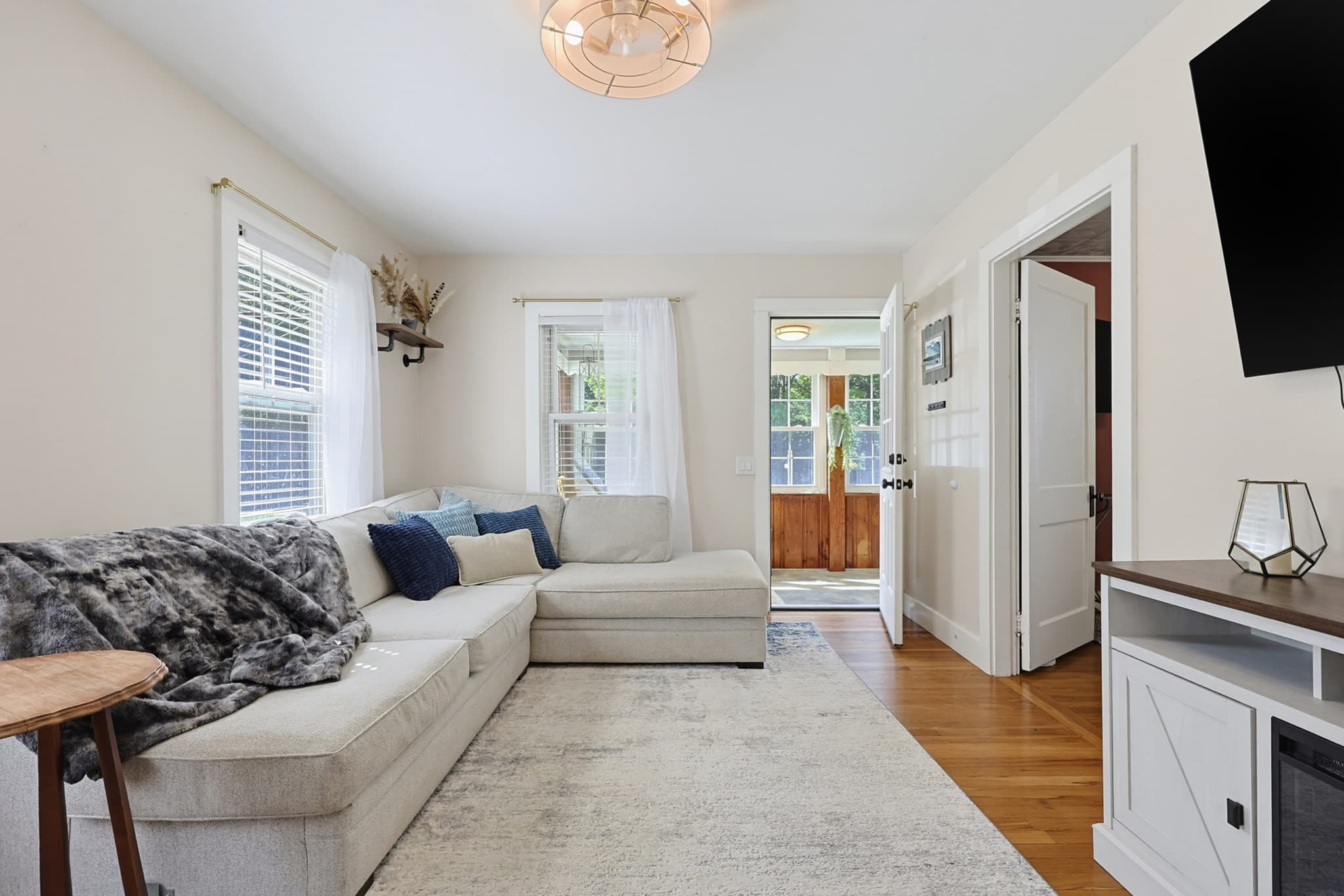 Single Family Residence at 300 Cocasset St, Foxboro MA 02035, Foxboro, photo 6 of 42