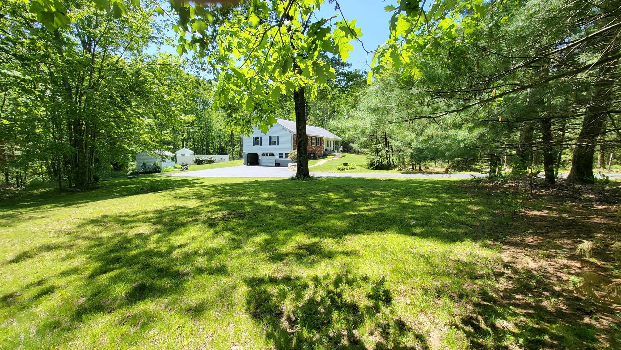 385 E County Rd, Rutland MA 01543