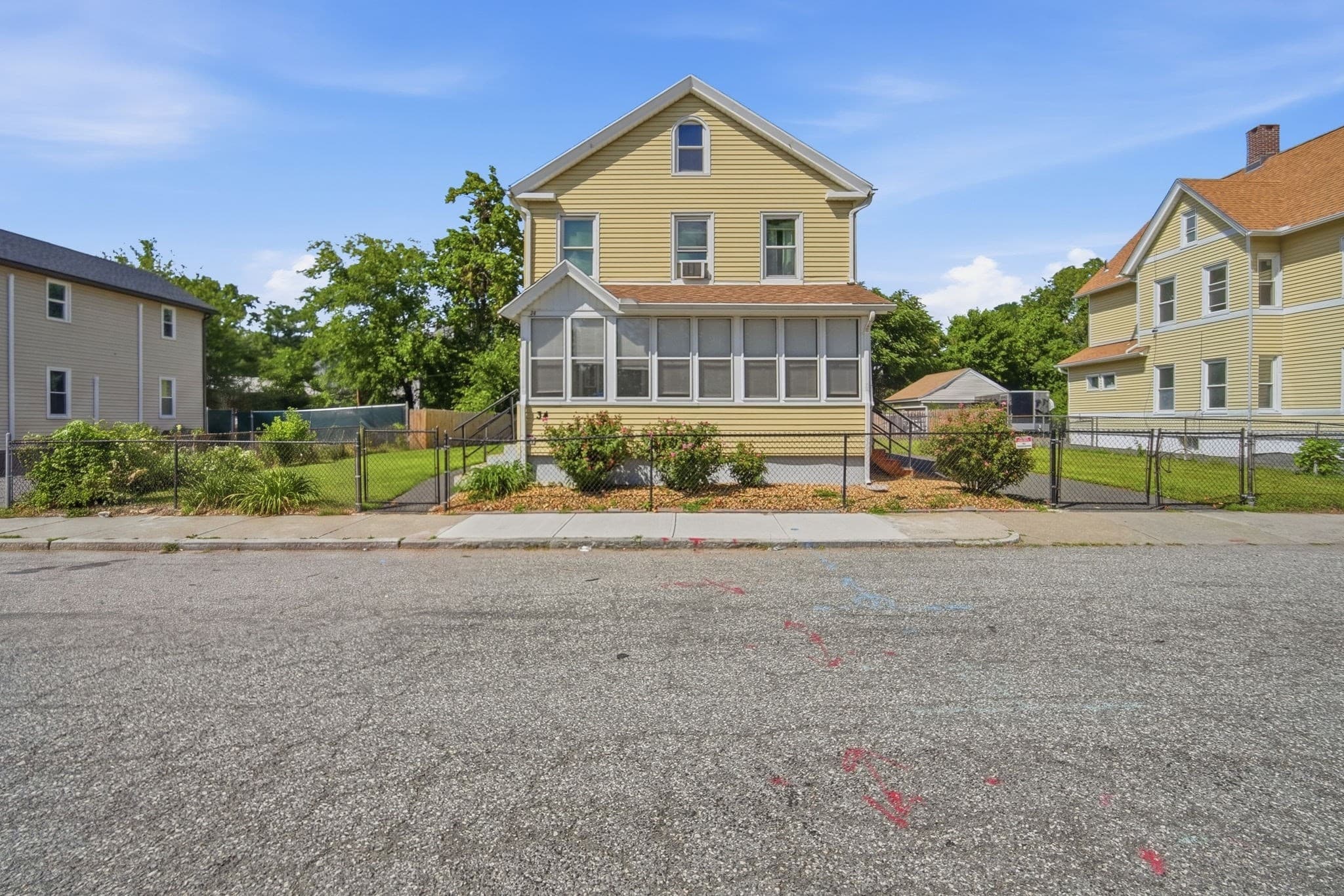 34 Ashley St, Springfield MA 01105