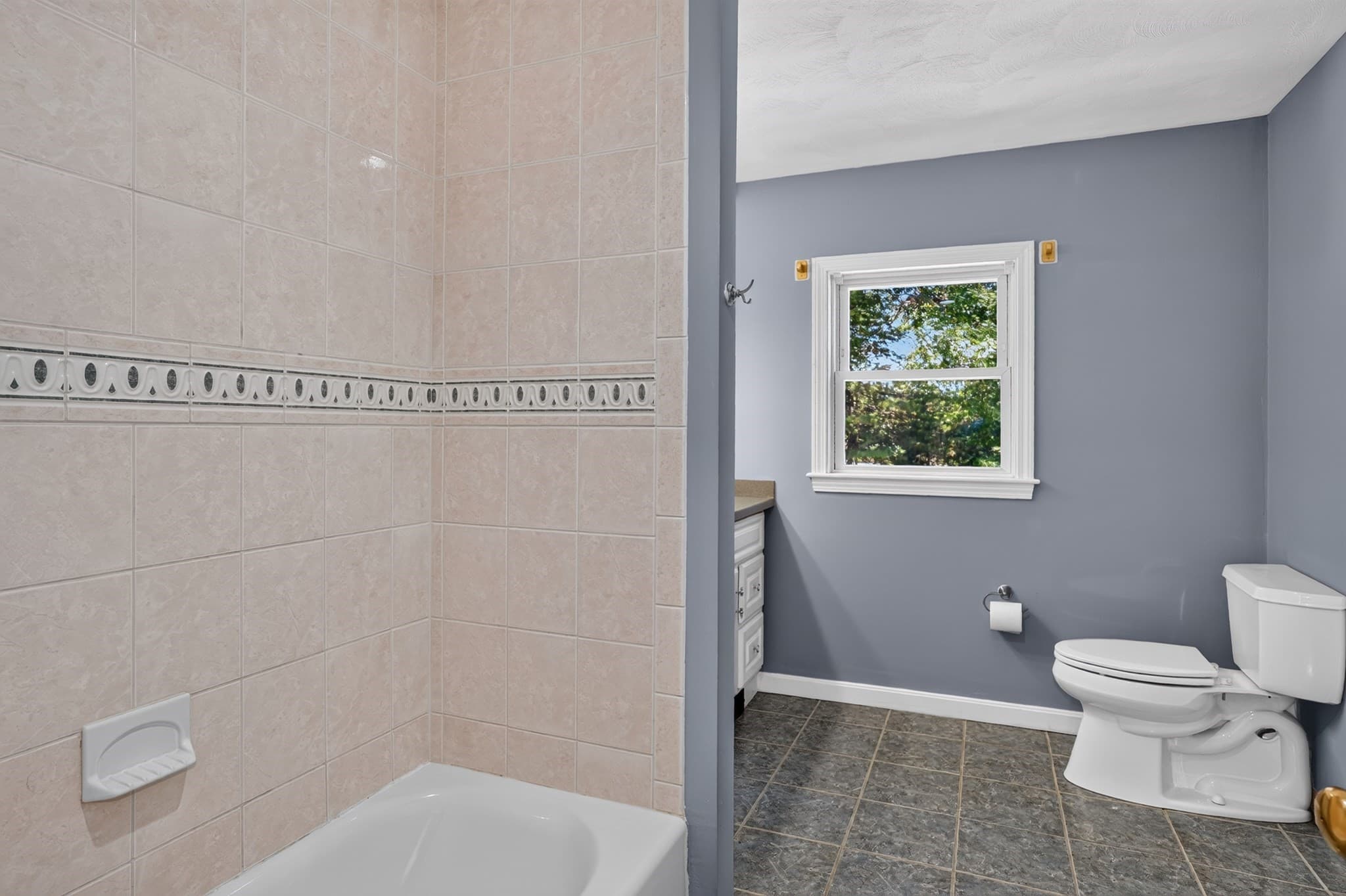 Single Family Residence at 4 Quail Run Rd, Wilmington MA 01887, Wilmington, photo 24 of 41