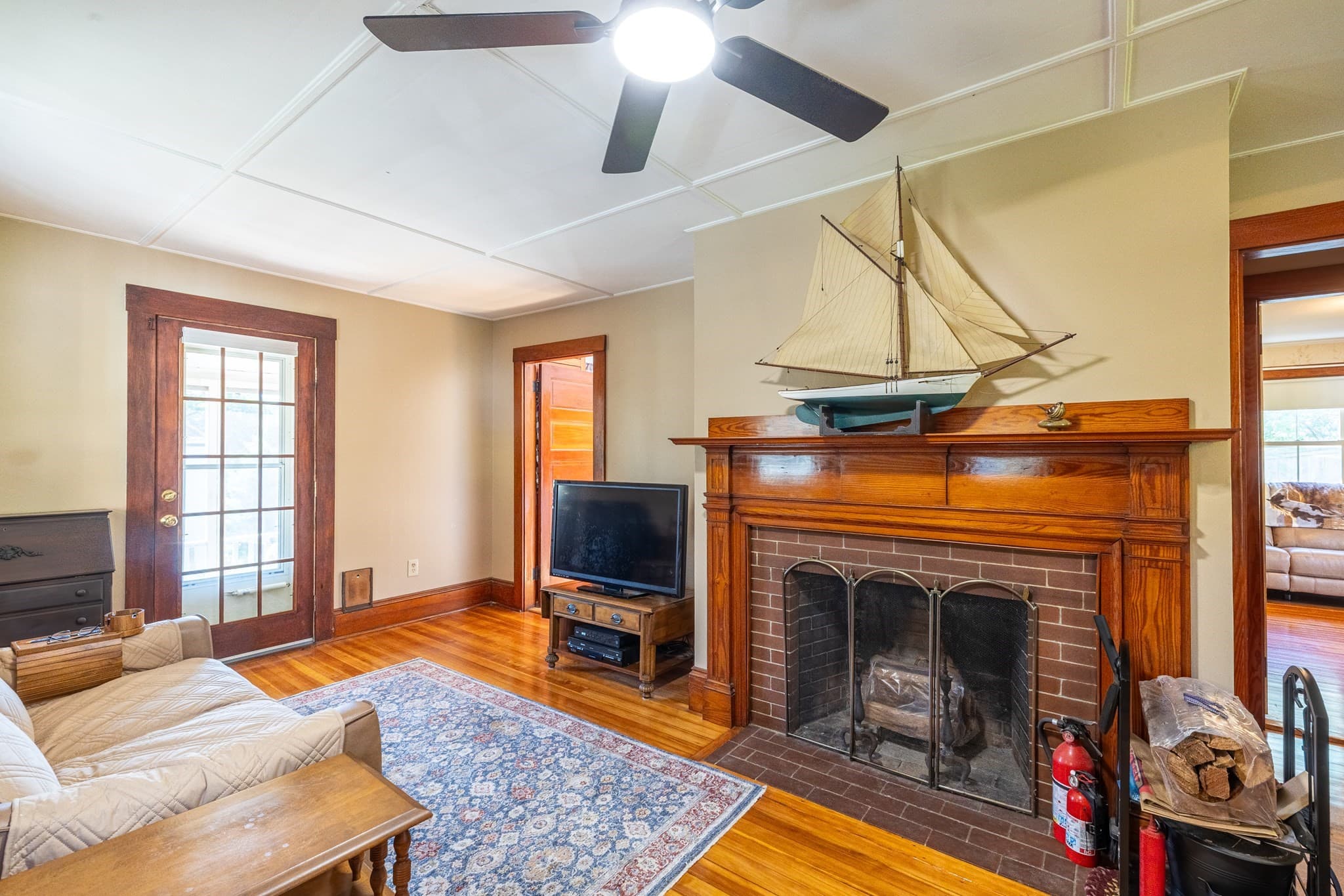 Single Family Residence at 6 Hillcrest Rd, Beverly MA 01915, Beverly, photo 9 of 36