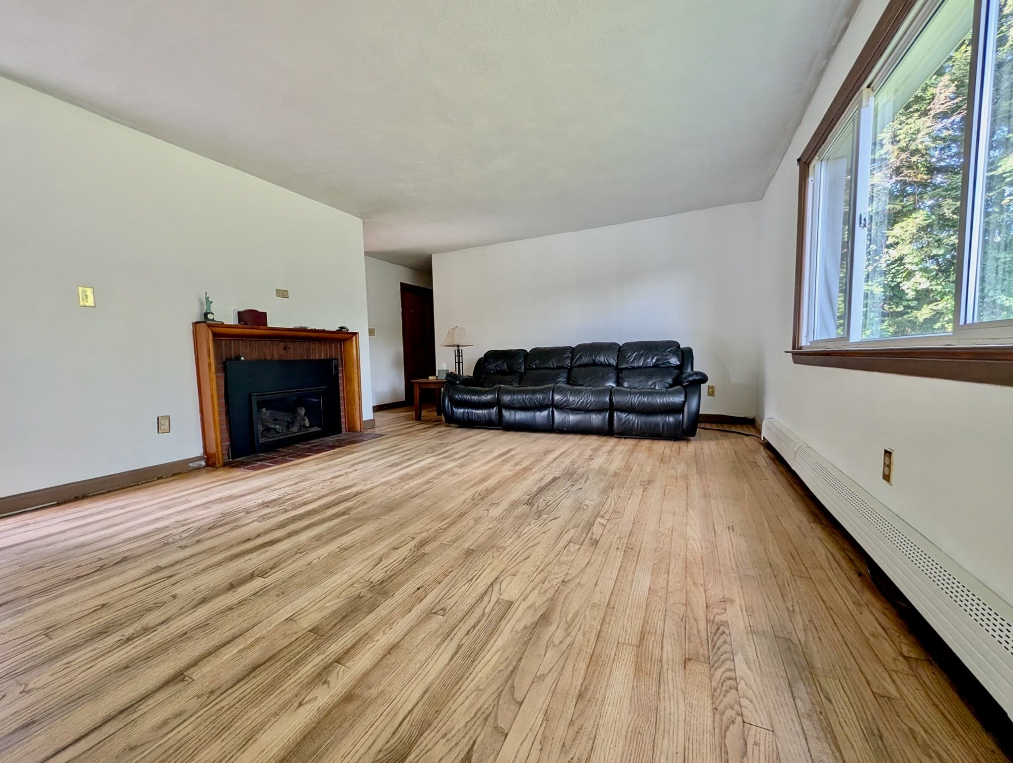Single Family Residence at 624 Granville Road, Westfield MA 01085, Westfield, photo 3 of 27