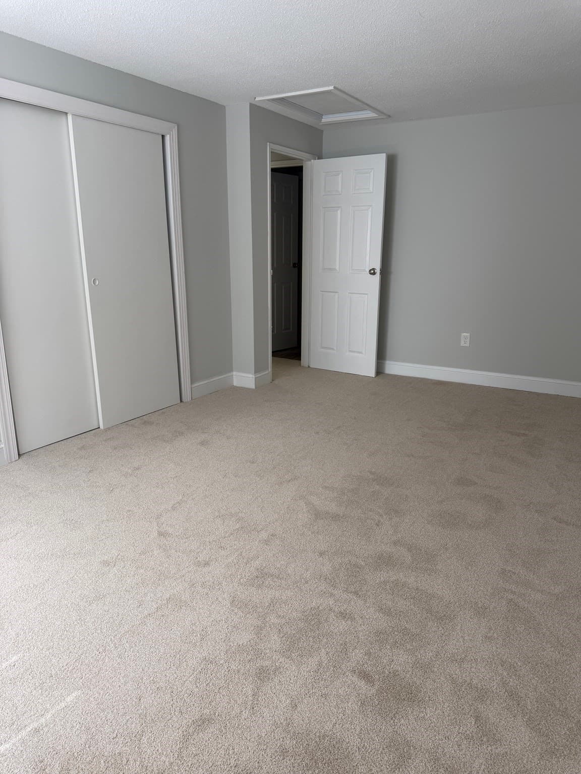Condominium at 27 Village Rock Lane # 22, Natick MA 01760, Natick, photo 5 of 11