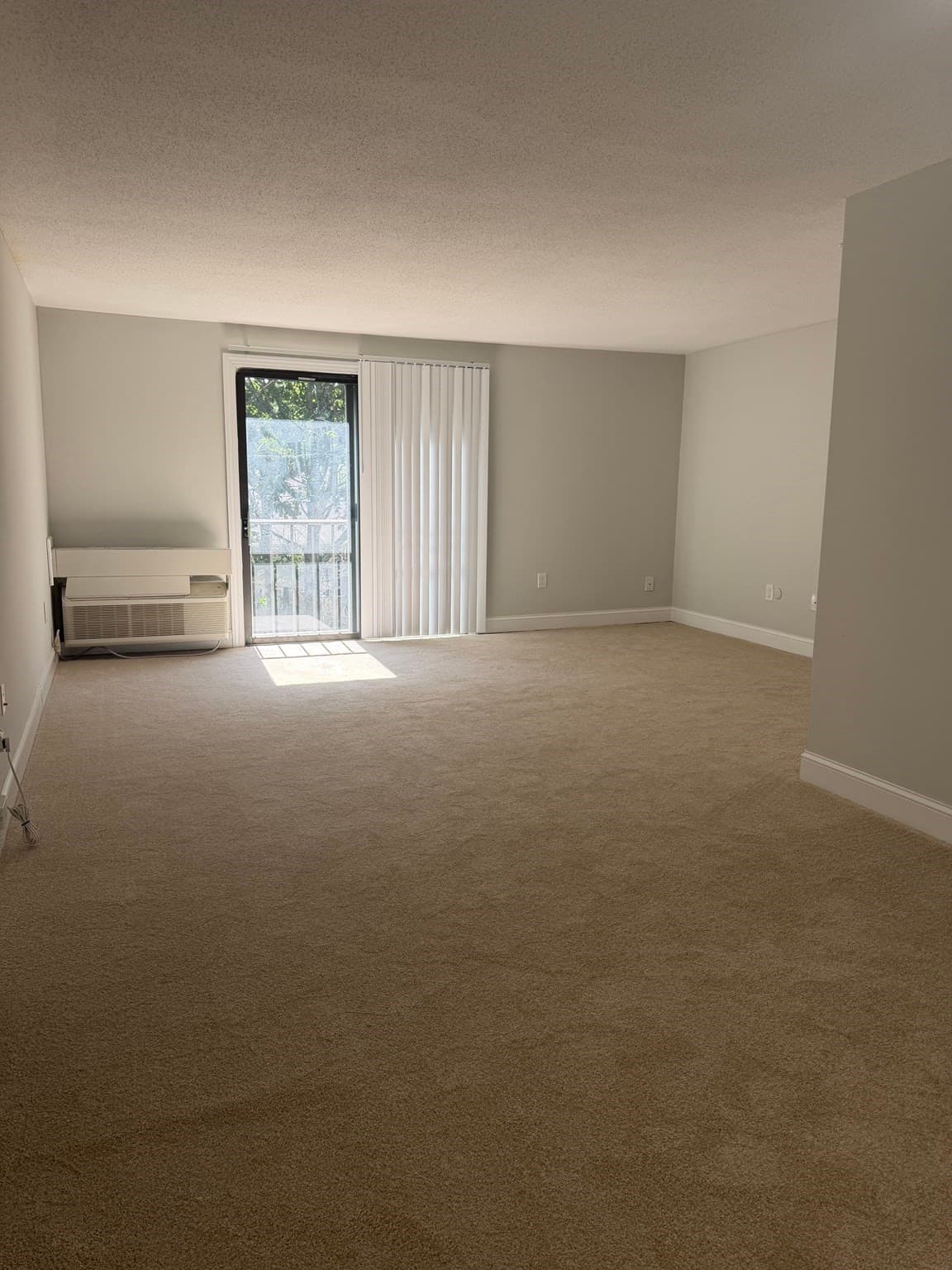 Condominium at 27 Village Rock Lane # 22, Natick MA 01760, Natick, photo 4 of 11