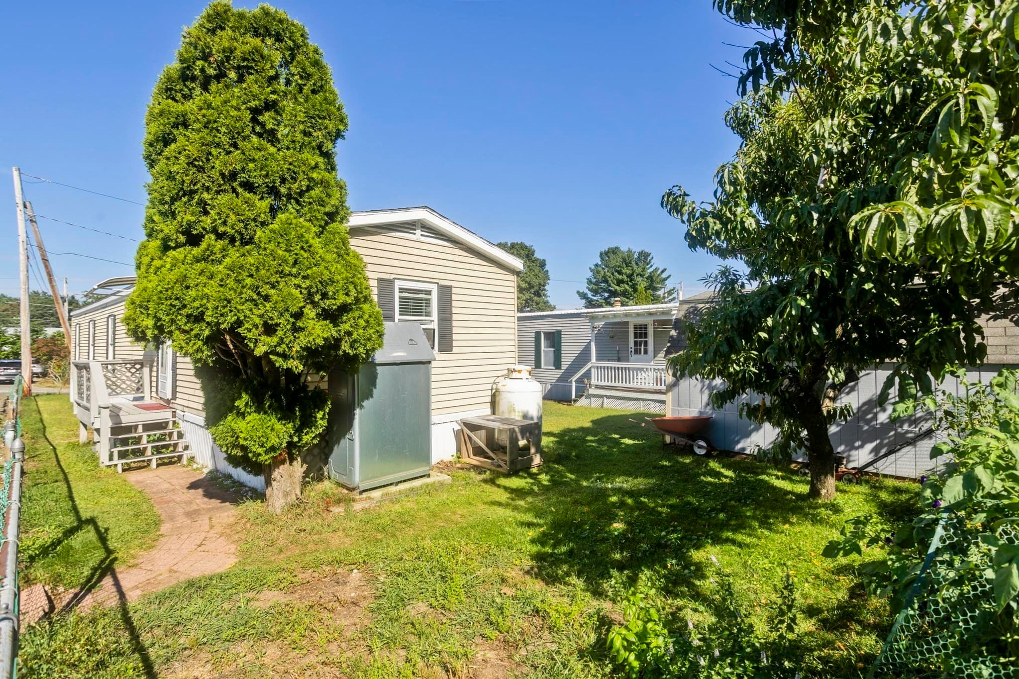 Mobile Home at 56 Klondike Ave, Westfield MA 01085, Westfield, photo 25 of 29
