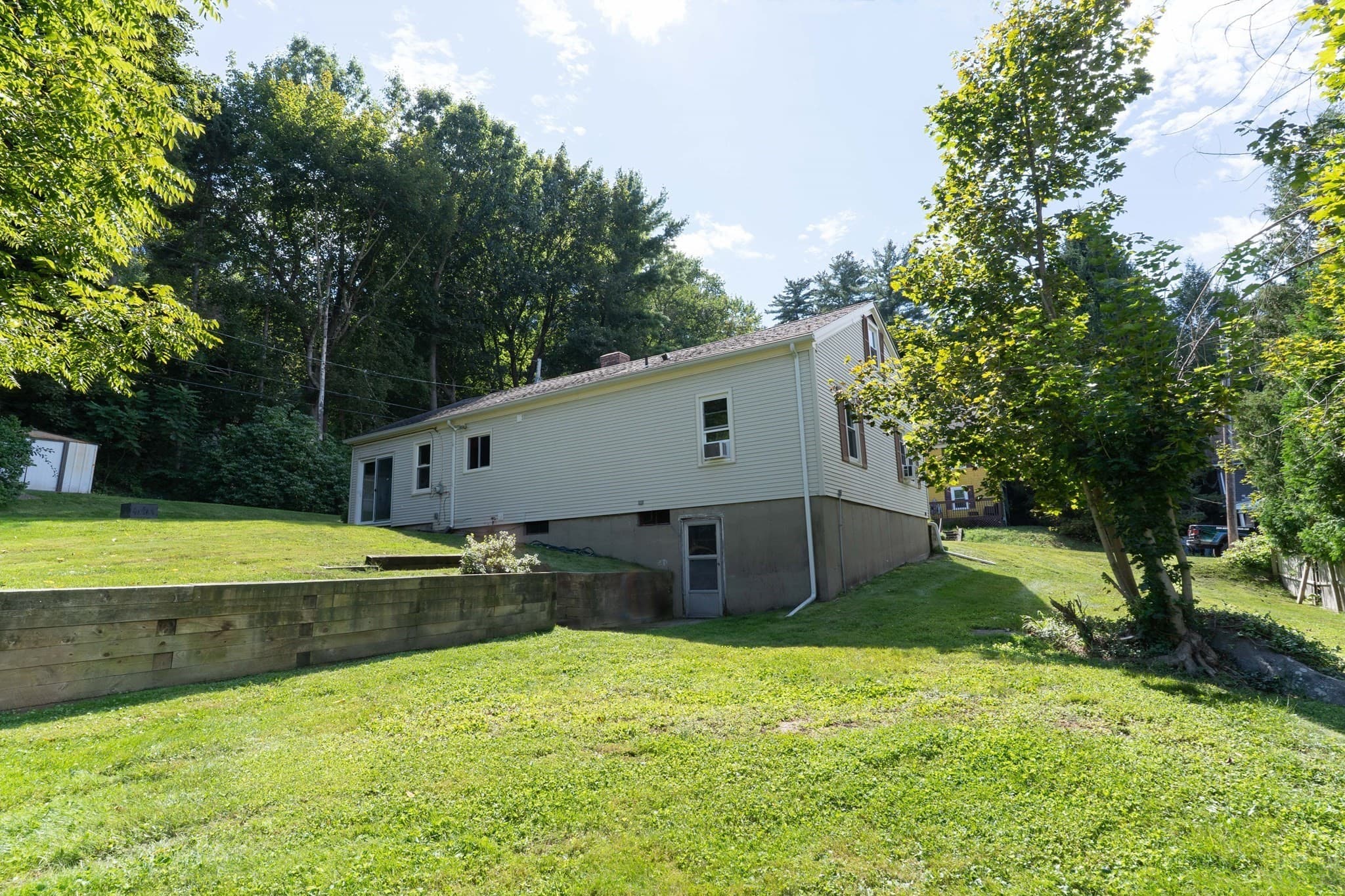Single Family Residence at 15 Maple Ter, Palmer MA 01080, Palmer, photo 5 of 25
