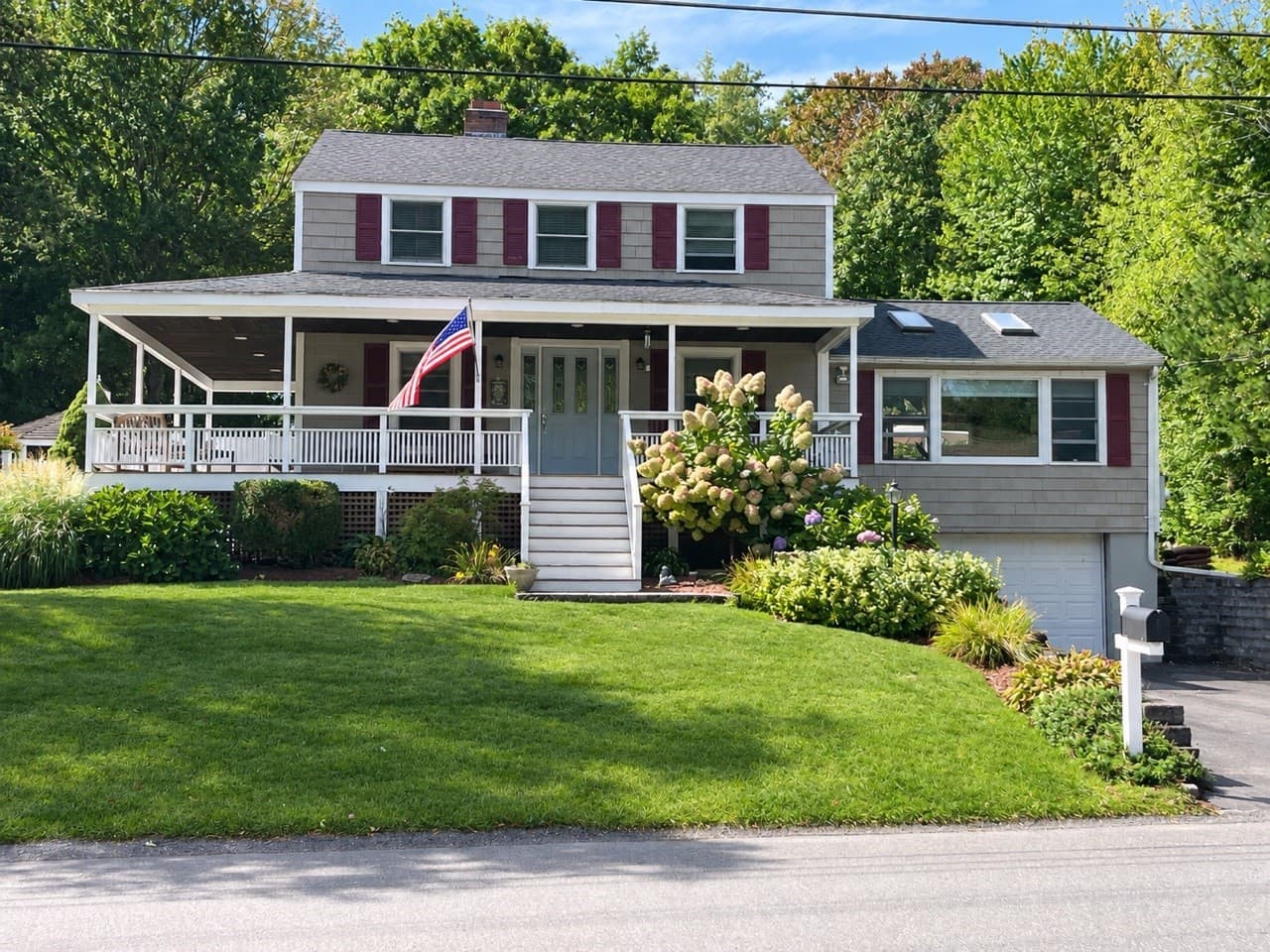 Single Family Residence at 11 Phyllis Avenue, Burlington MA 01803, Burlington, photo 2 of 23