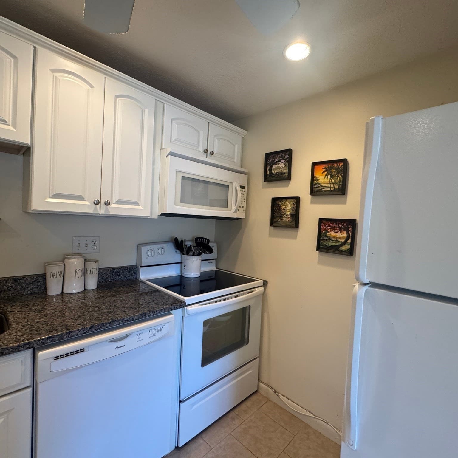 Condominium at 300 Park Terrace Dr. # 322, Stoneham MA 02180, Stoneham, photo 12 of 27