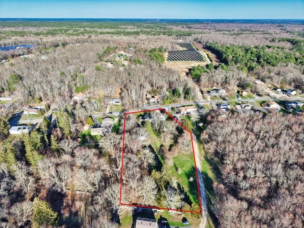 Single Family Residence at 222 Blossom Road, Westport MA 02790, Westport, photo 6 of 37