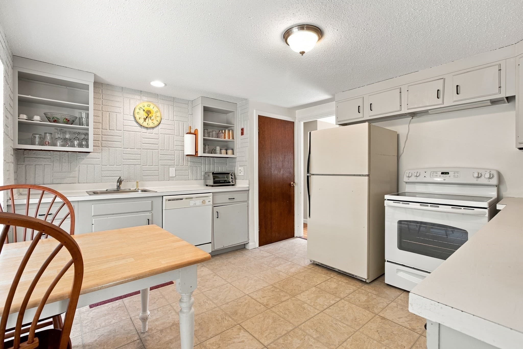 Single Family Residence at 2 Oyster Road, Dennis MA 02660, Dennis, photo 10 of 33