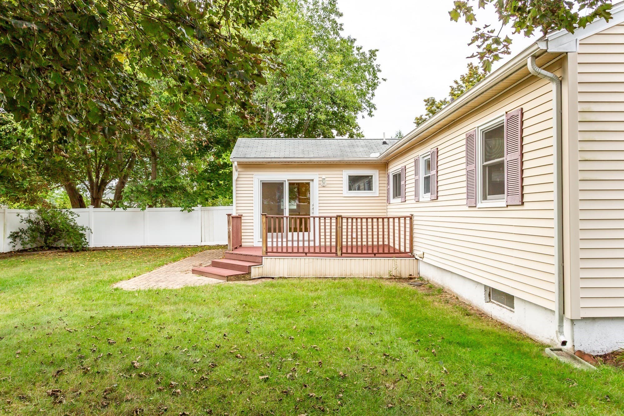 Single Family Residence at 91 Breer St, Brockton MA 02301, Brockton, photo 24 of 29