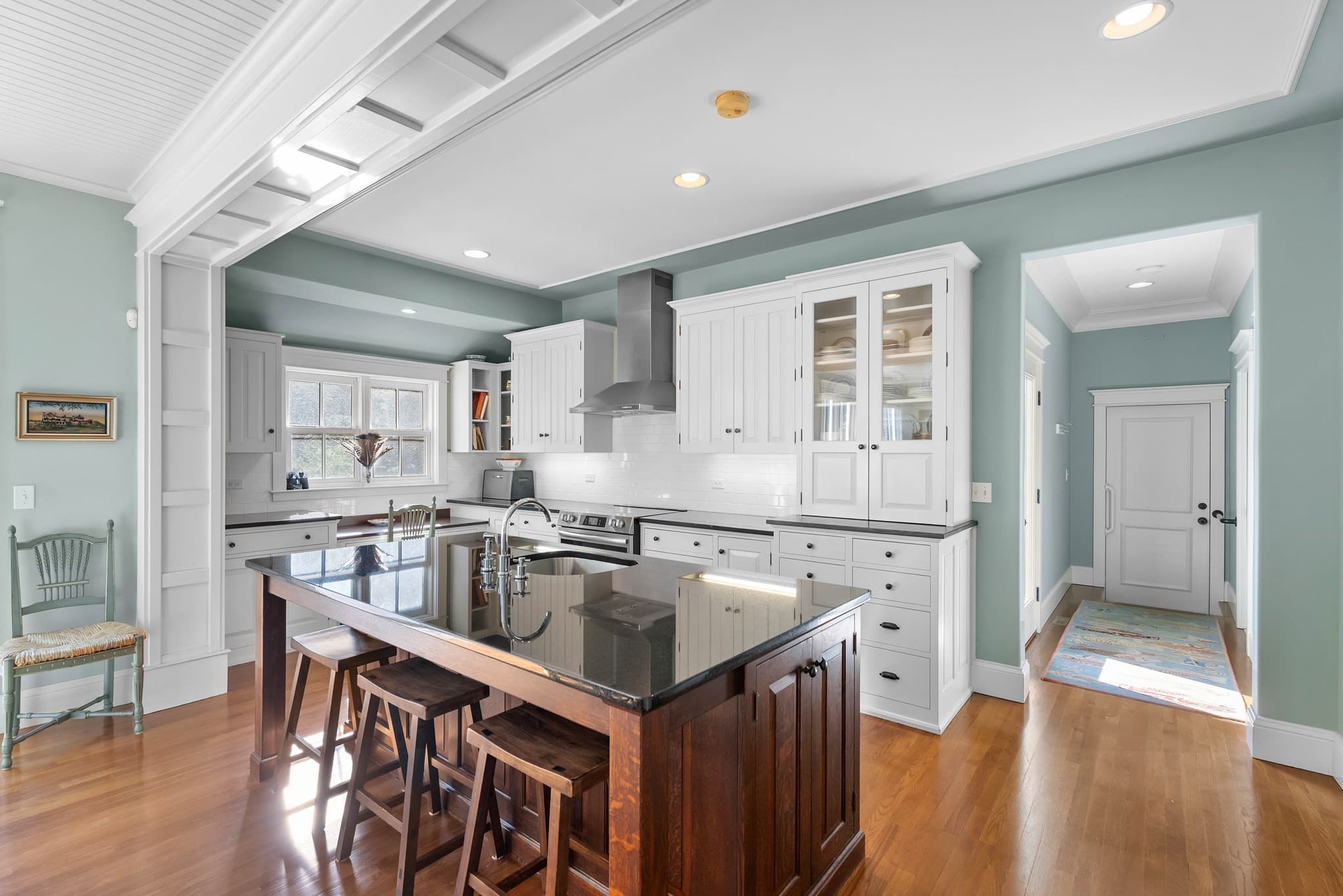 Single Family Residence at 557 Smith Neck Rd, Dartmouth MA 02748, Dartmouth, photo 7 of 32