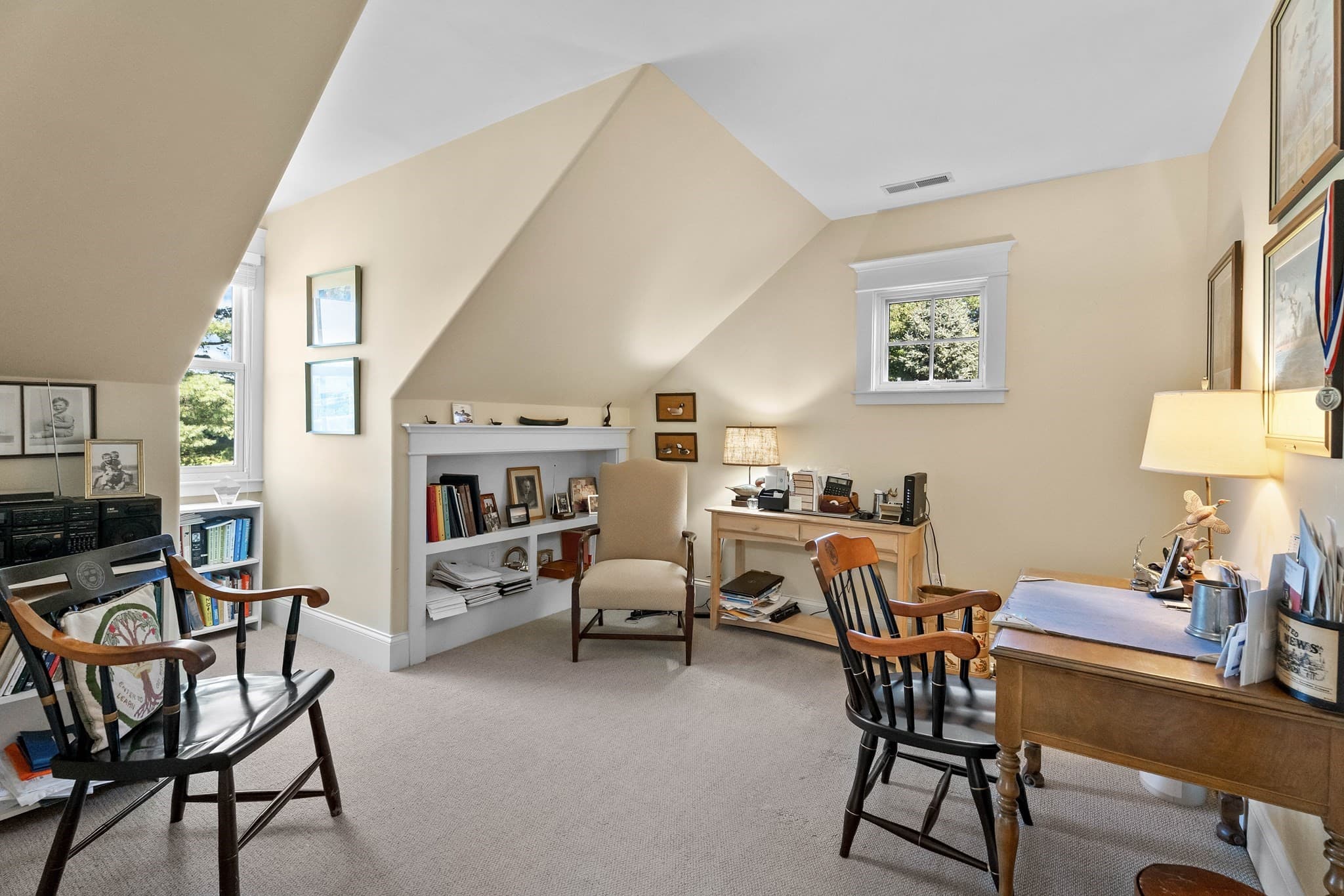 Single Family Residence at 557 Smith Neck Rd, Dartmouth MA 02748, Dartmouth, photo 21 of 32