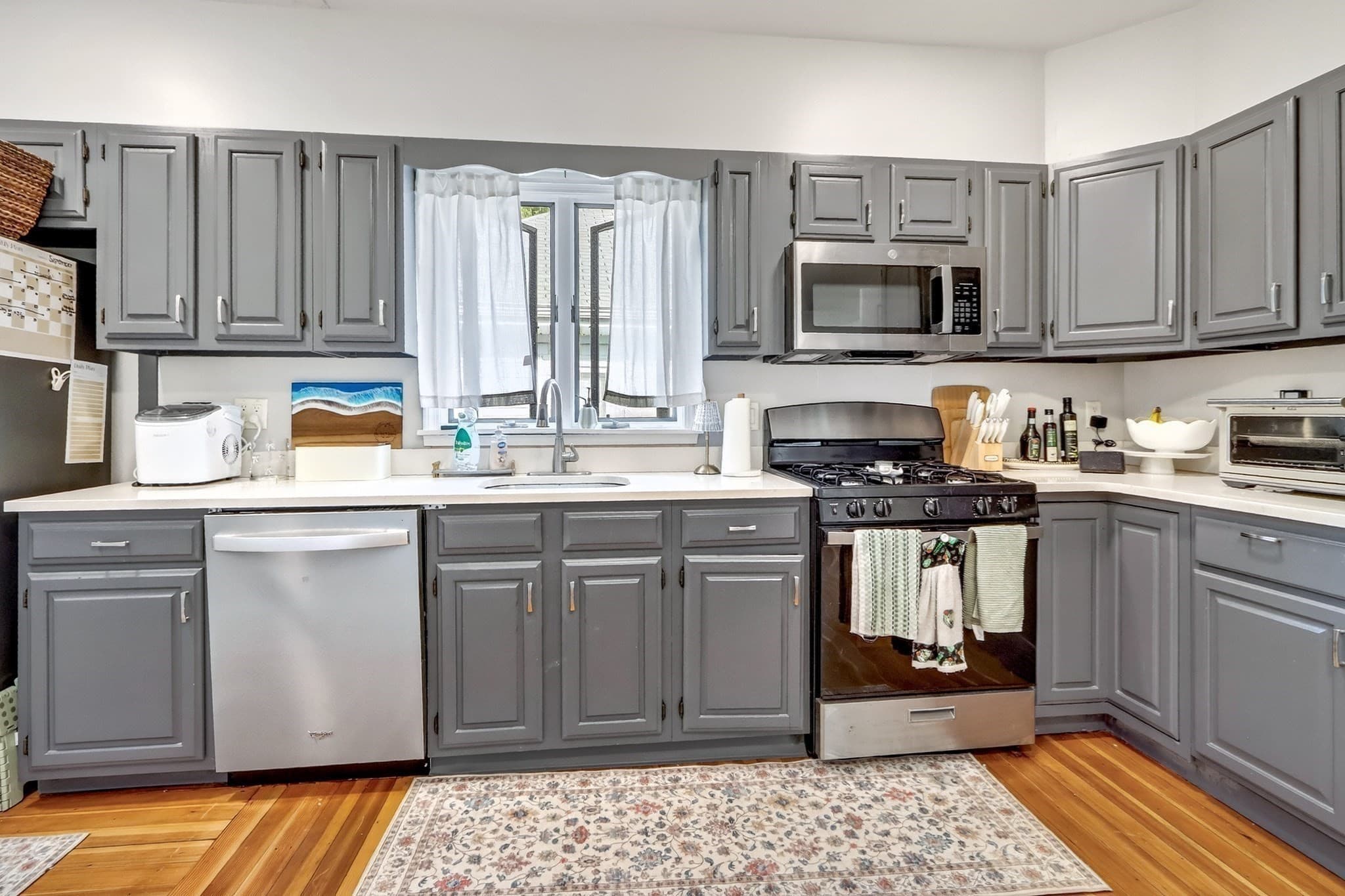 Multi Family at 18 Franconia St, Boston MA 02122, photo 10 of 41