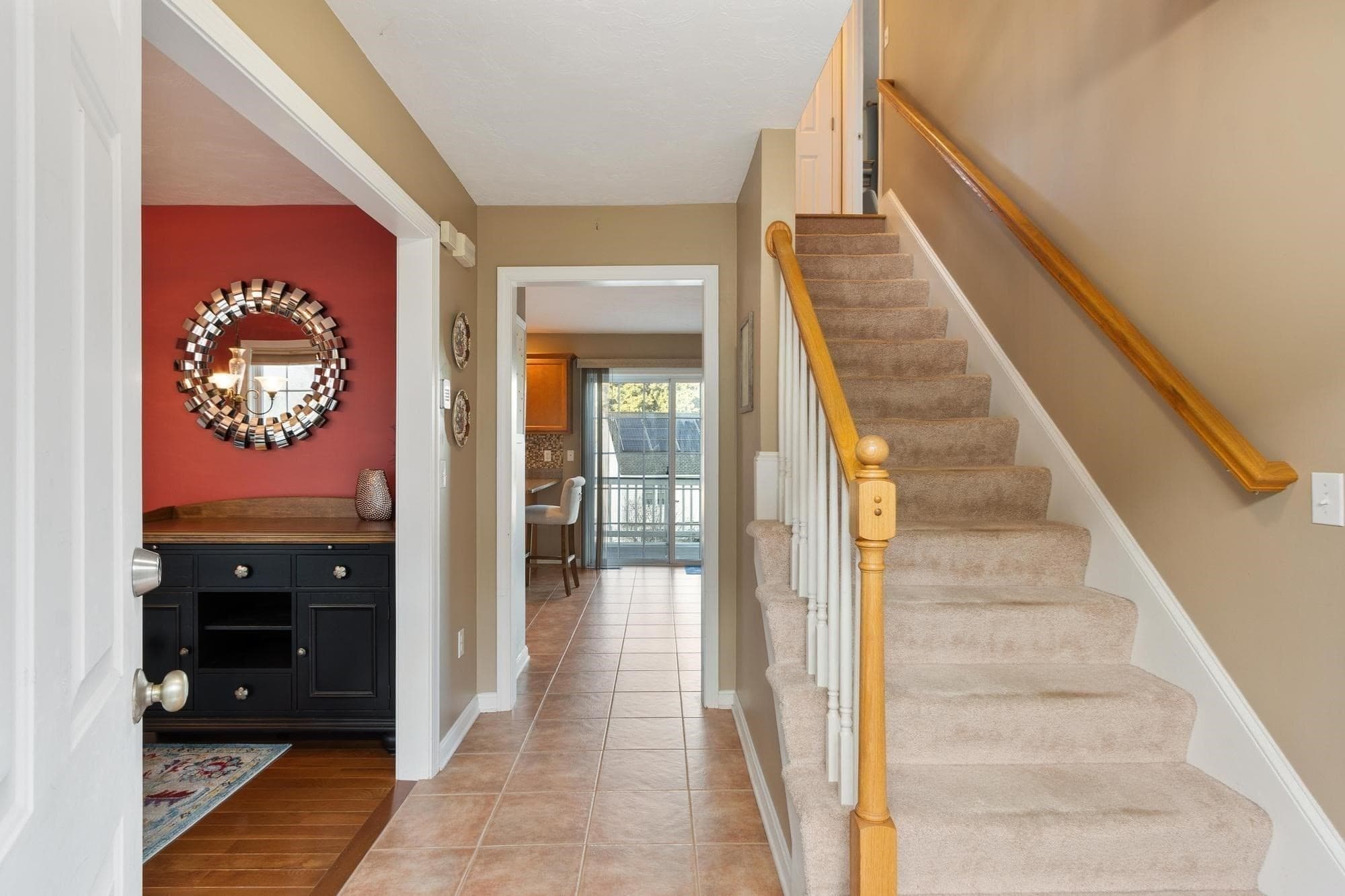 Single Family Residence at 4 Fatima Lane, Worcester MA 01606, Worcester, photo 4 of 42