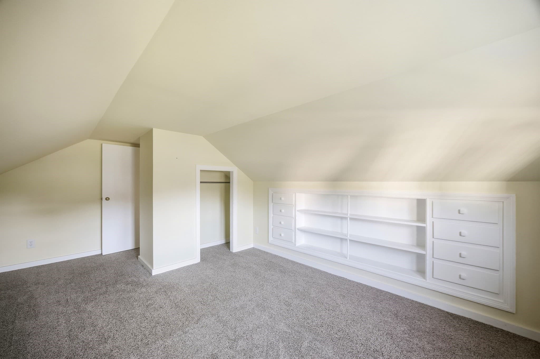 Single Family Residence at 114 Quaboag St, Warren MA 01083, Warren, photo 23 of 38