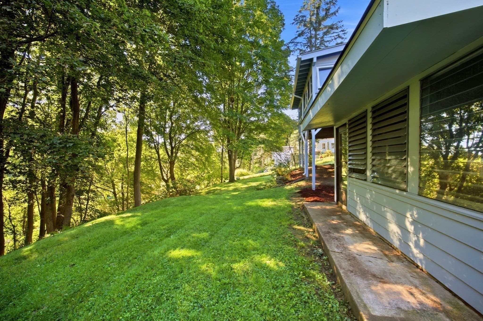 Single Family Residence at 114 Quaboag St, Warren MA 01083, Warren, photo 27 of 38