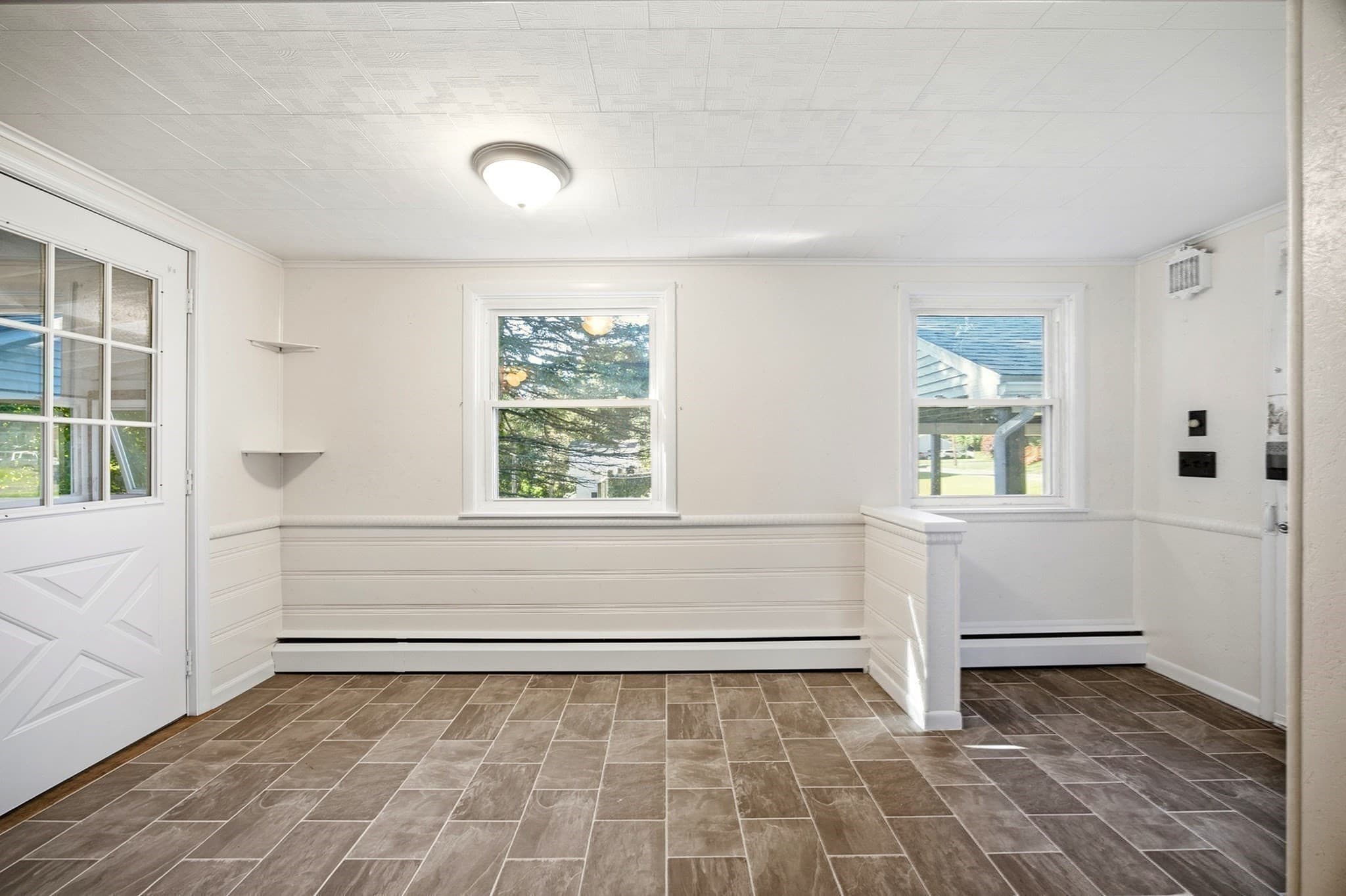 Single Family Residence at 114 Quaboag St, Warren MA 01083, Warren, photo 11 of 38