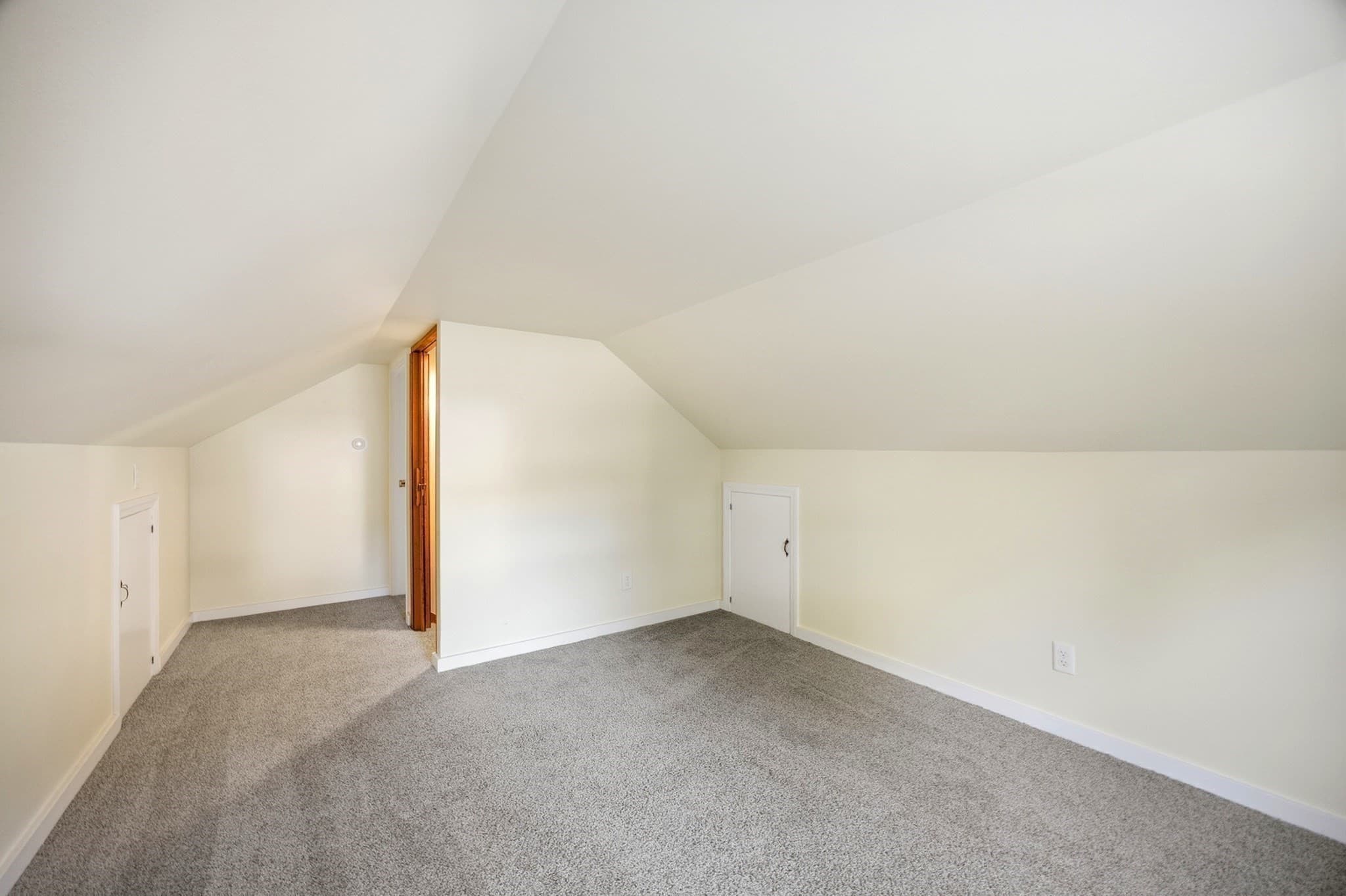 Single Family Residence at 114 Quaboag St, Warren MA 01083, Warren, photo 25 of 38