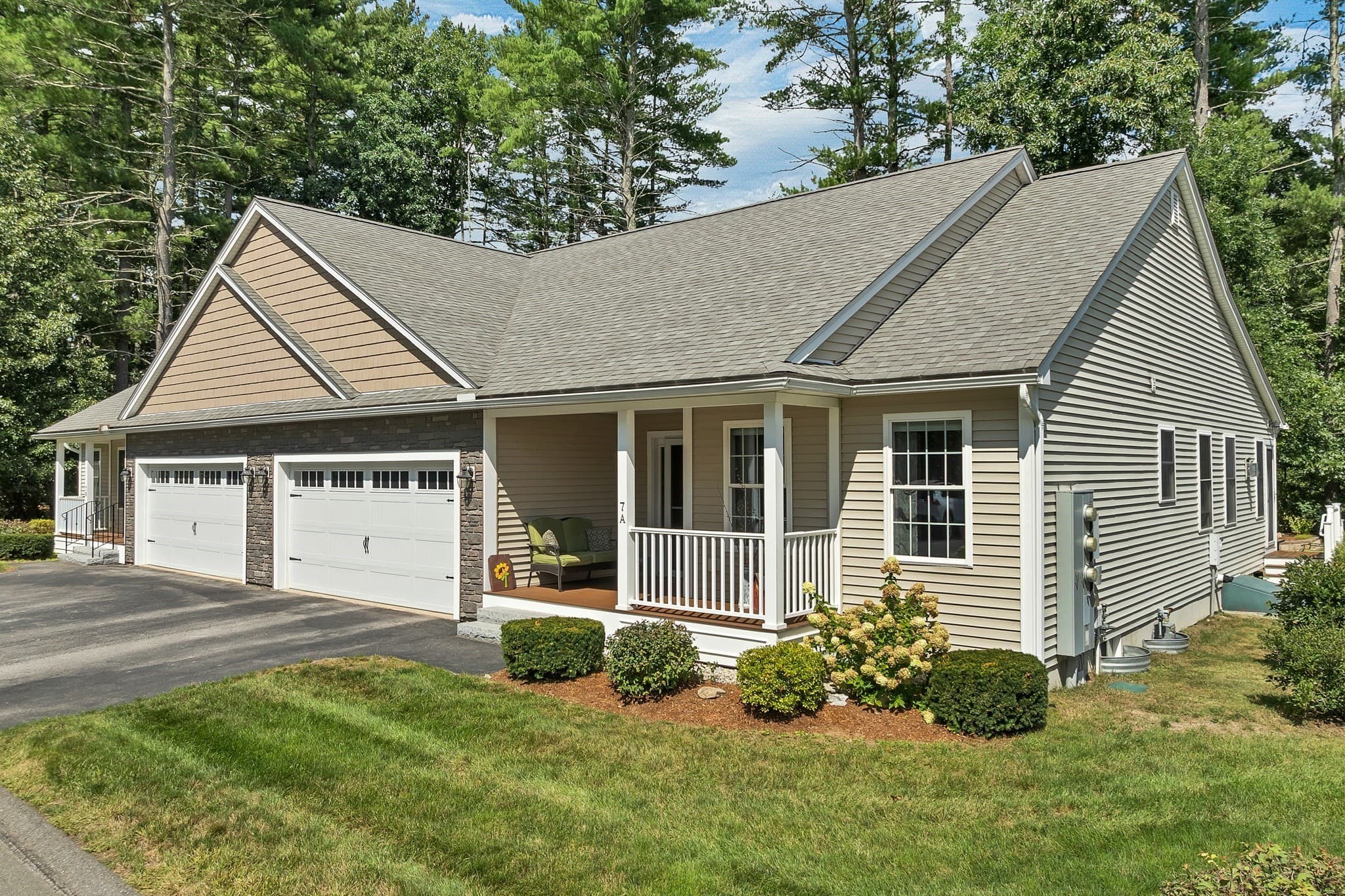 Condominium at 7 Benning St # A, Amherst NH 03031, Amherst, photo 2 of 42