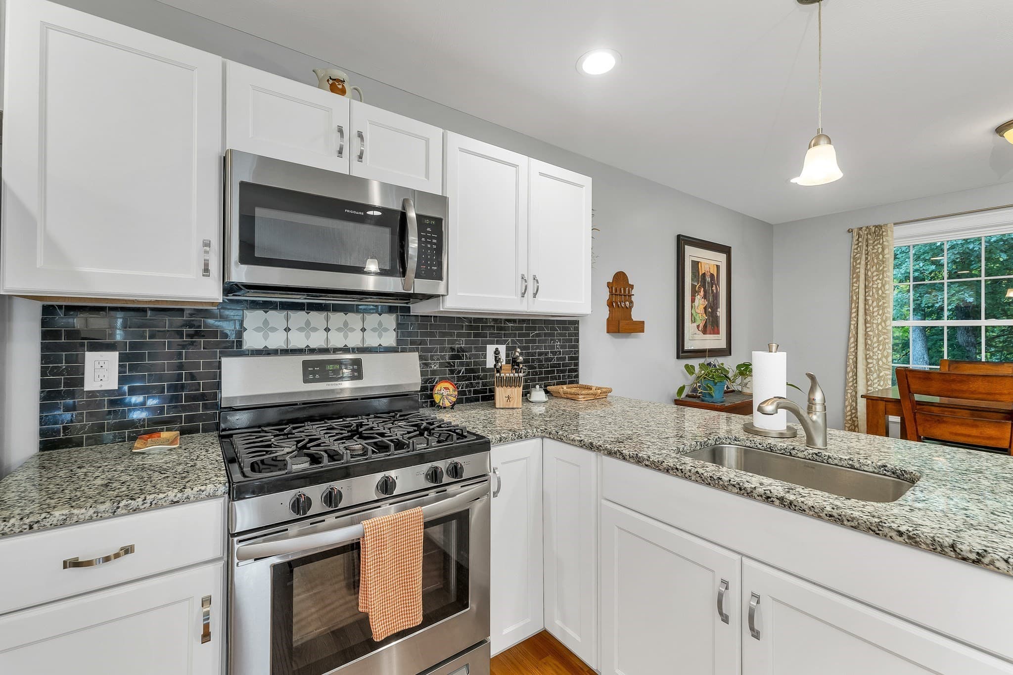 Condominium at 7 Benning St # A, Amherst NH 03031, Amherst, photo 28 of 42