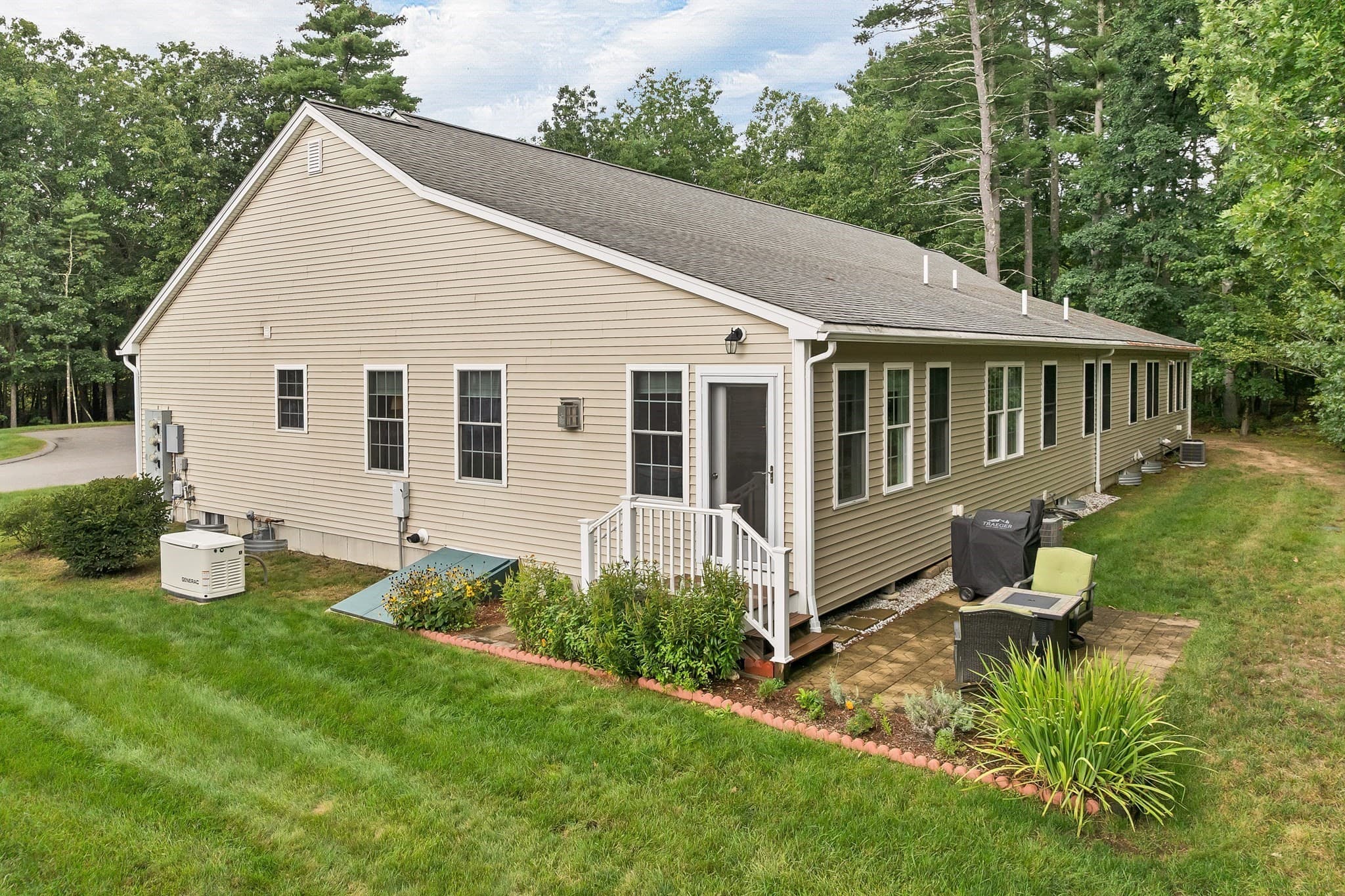 Condominium at 7 Benning St # A, Amherst NH 03031, Amherst, photo 4 of 42